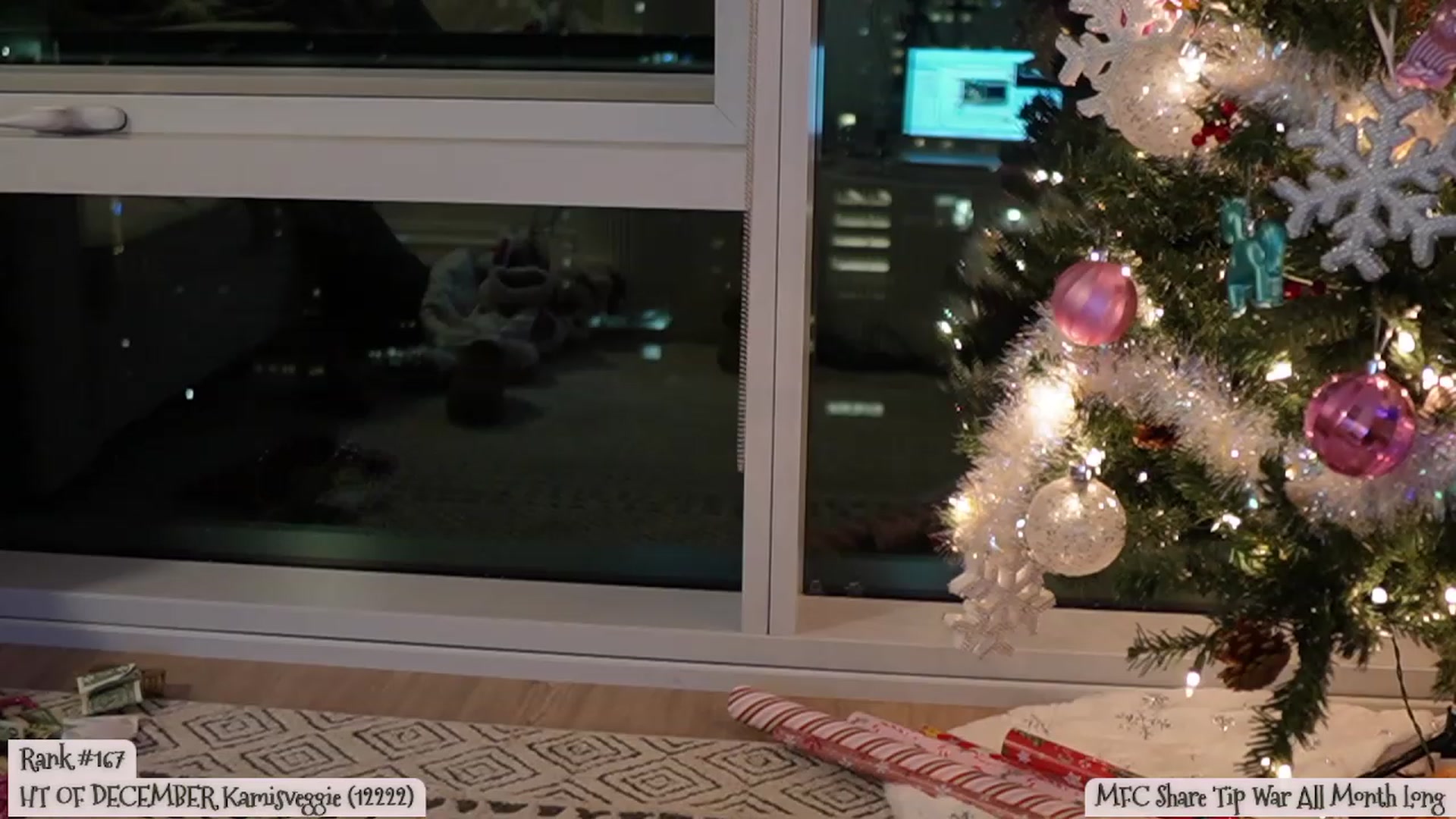 Gallery image thumbnail from Kamila__'s myfreecams stream on, 12/30/2023, 10:04 image 8 of 20