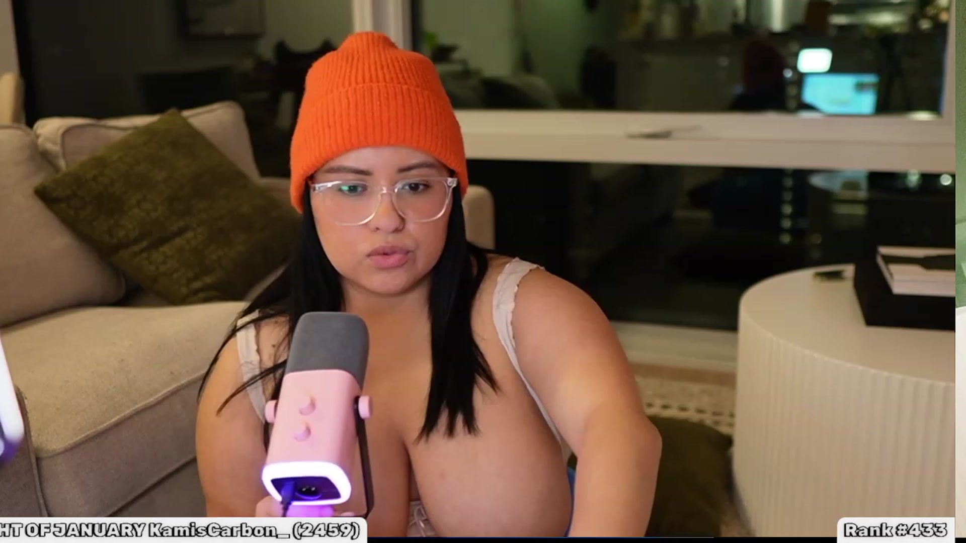 Gallery image thumbnail from Kamila__'s myfreecams stream on, 01/07/2024, 08:27 image 19 of 20