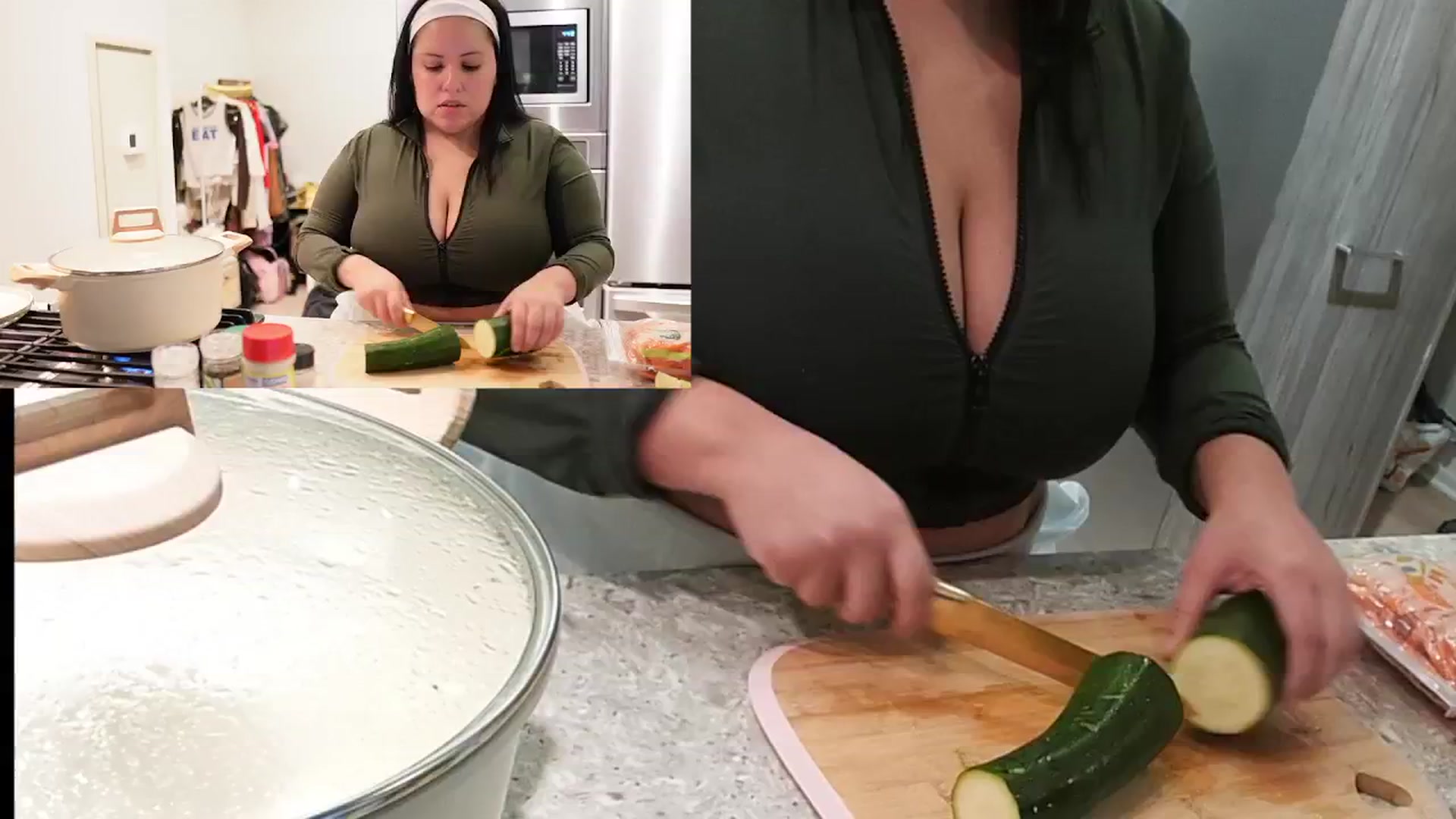 Gallery image thumbnail from Kamila__'s myfreecams stream on, 01/12/2024, 23:25 image 6 of 20