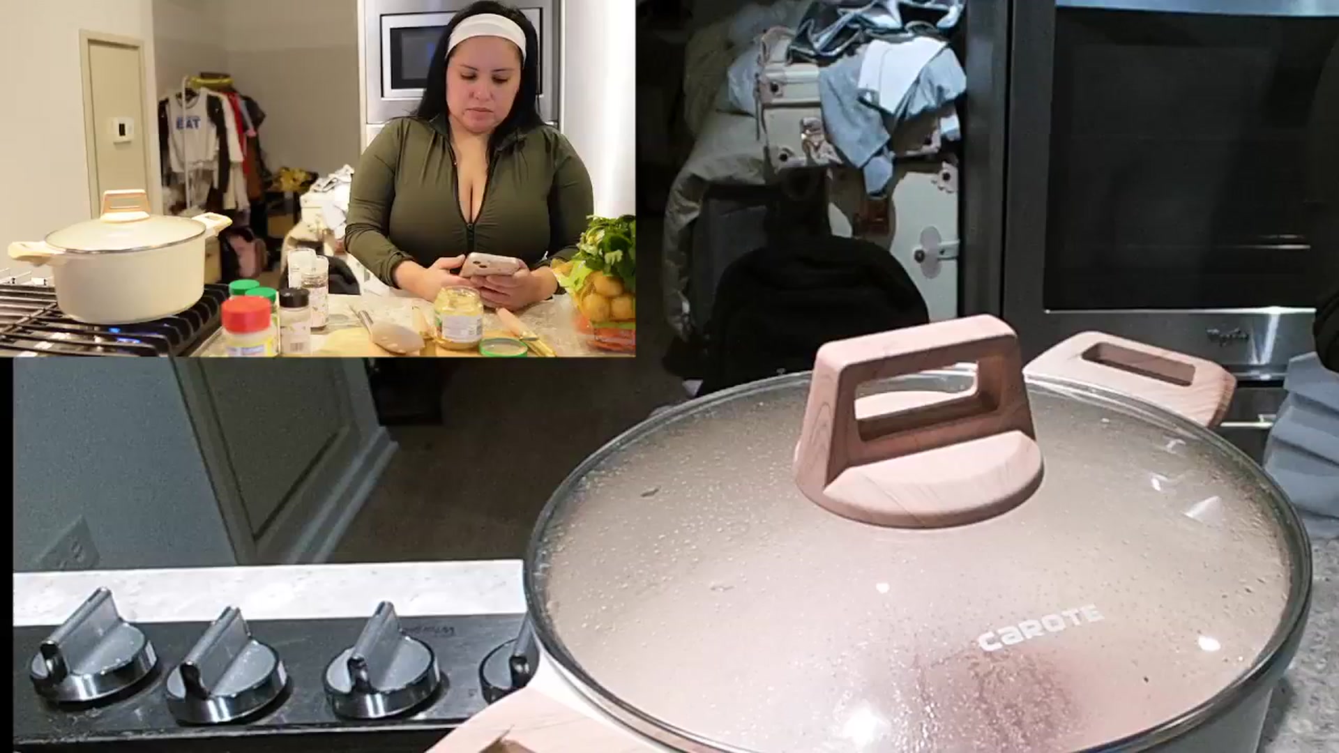 Gallery image thumbnail from Kamila__'s myfreecams stream on, 01/12/2024, 23:25 image 1 of 20