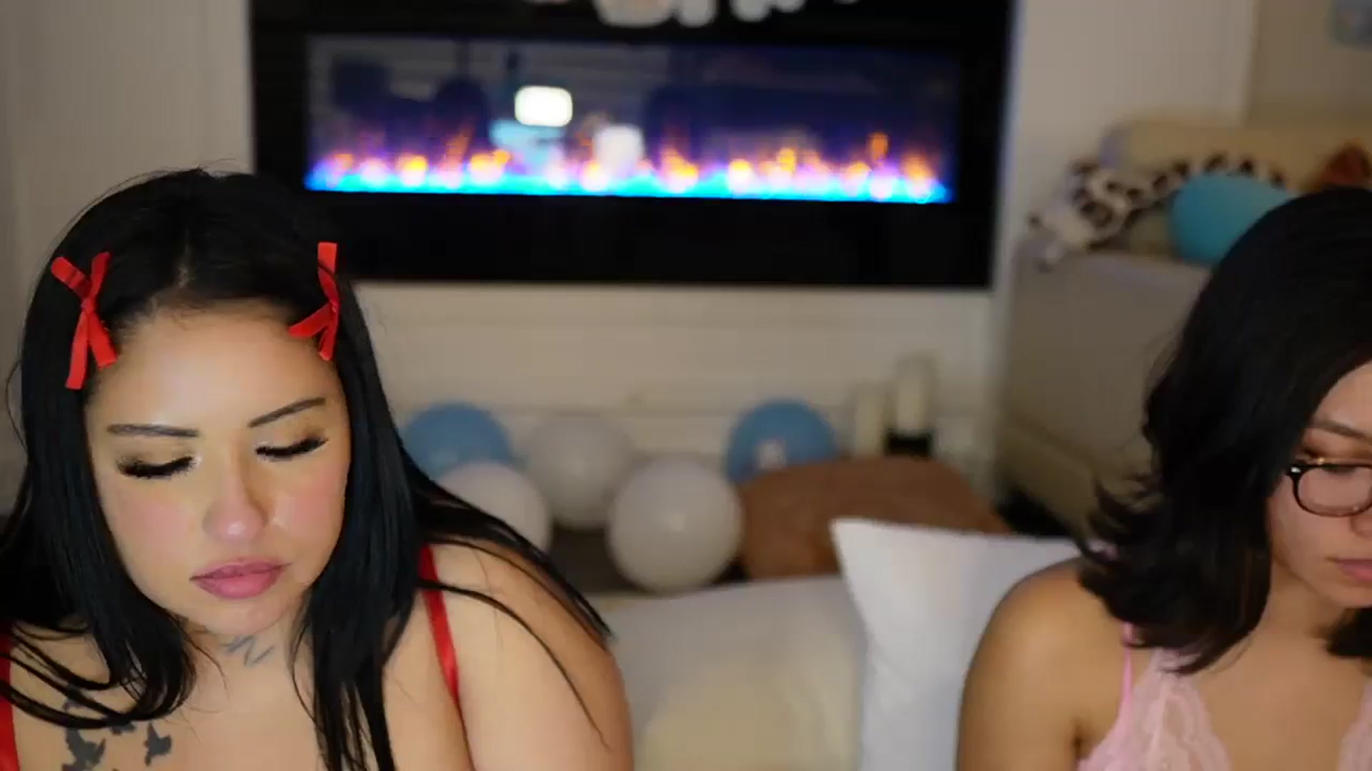 Gallery image thumbnail from Kamila__'s myfreecams stream on, 02/25/2024, 08:28 image 3 of 20
