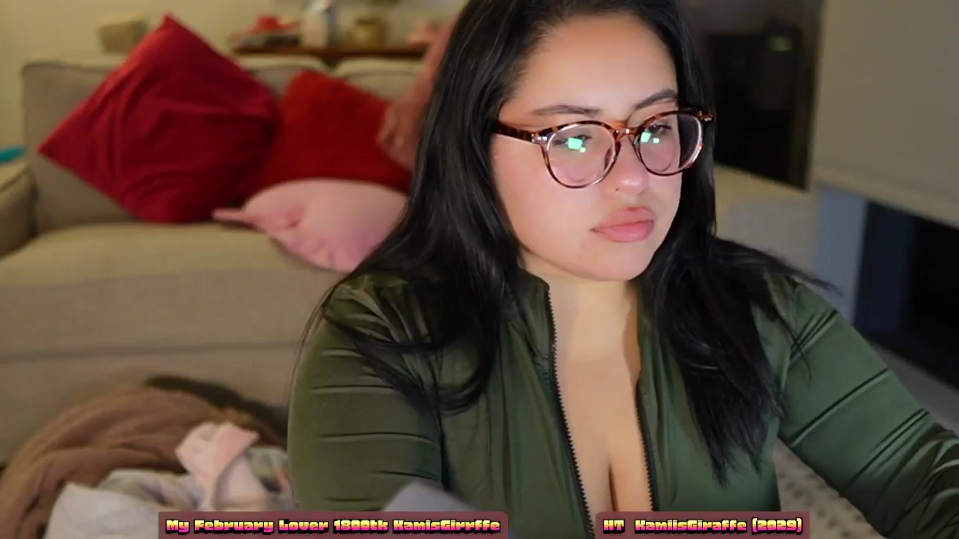 Gallery image thumbnail from Kamila__'s myfreecams stream on, 03/02/2024, 10:32 image 14 of 20