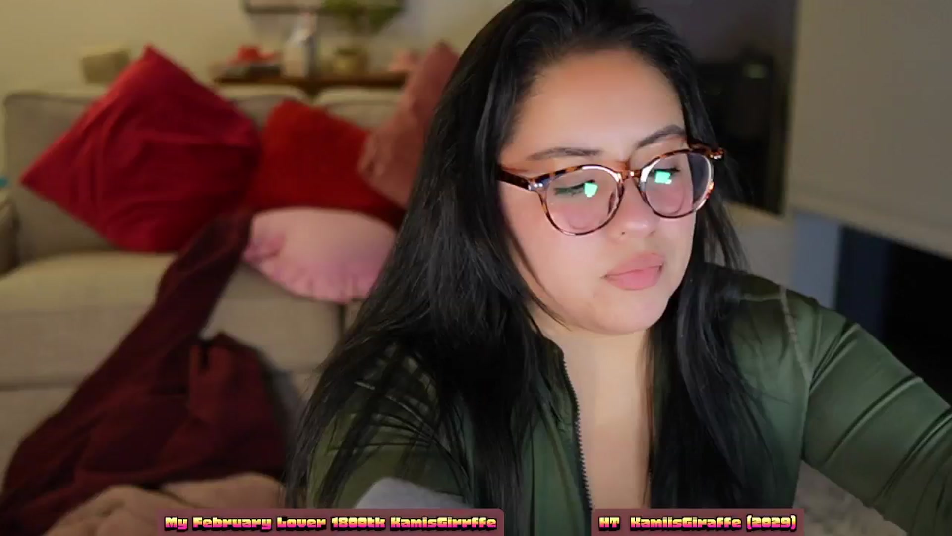 Gallery image thumbnail from Kamila__'s myfreecams stream on, 03/02/2024, 10:32 image 19 of 20