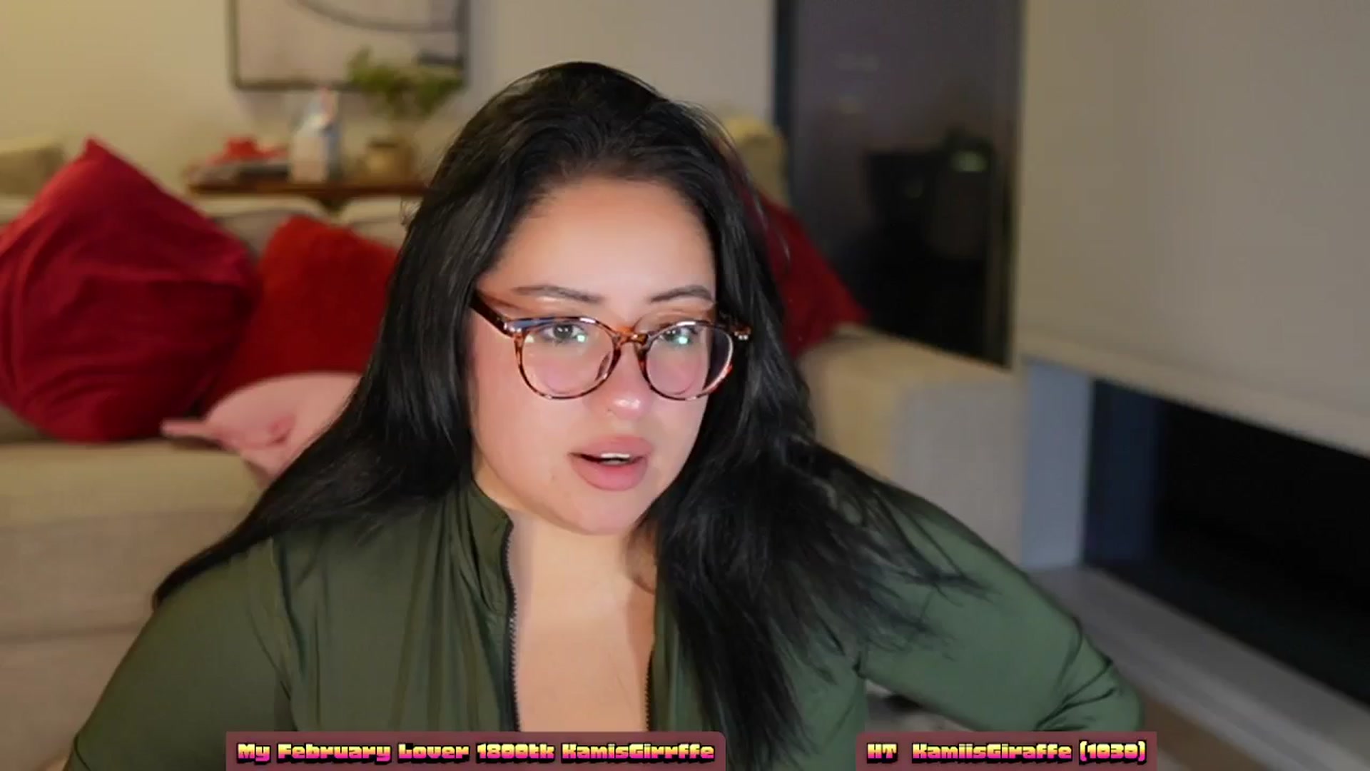 Gallery image thumbnail from Kamila__'s myfreecams stream on, 03/02/2024, 10:32 image 6 of 20