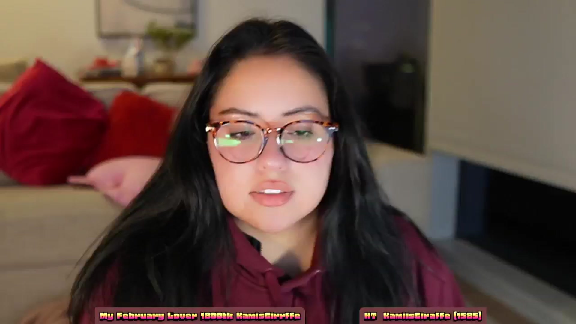 Gallery image thumbnail from Kamila__'s myfreecams stream on, 03/02/2024, 10:32 image 9 of 20