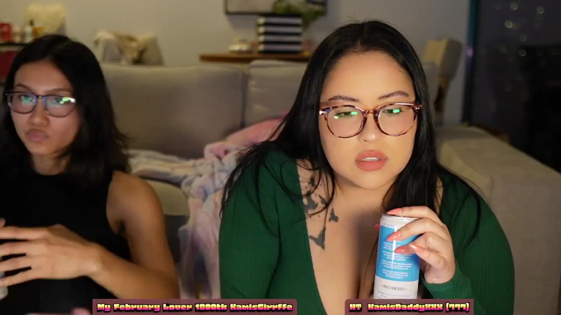 Gallery image thumbnail from Kamila__'s myfreecams stream on, 03/05/2024, 02:17 image 2 of 20