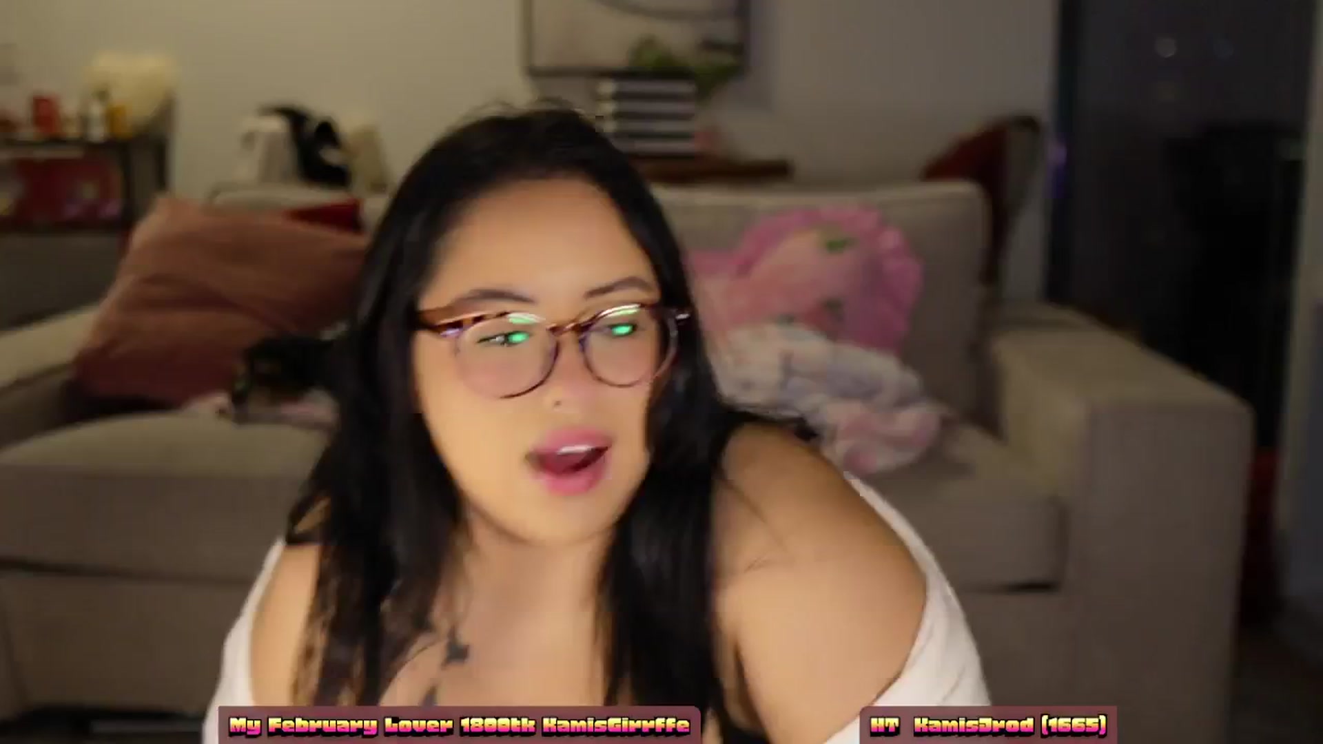 Gallery image thumbnail from Kamila__'s myfreecams stream on, 03/05/2024, 05:43 image 11 of 20