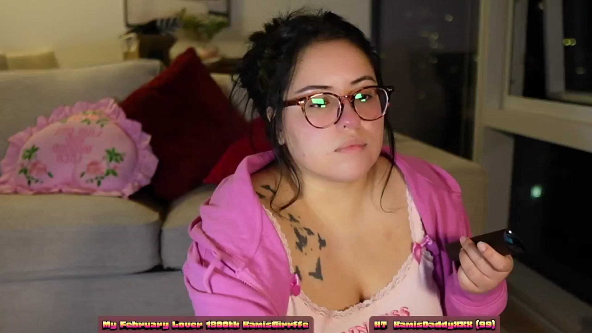 Gallery image thumbnail from Kamila__'s myfreecams stream on, 03/07/2024, 05:25 image 6 of 20