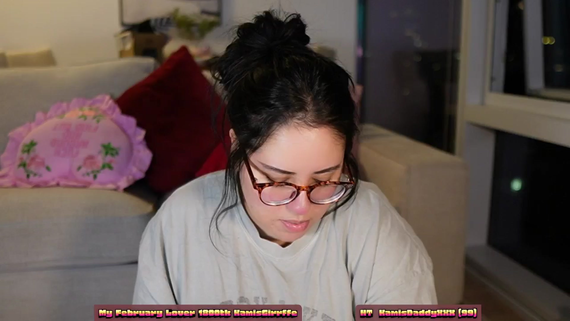 Gallery image thumbnail from Kamila__'s myfreecams stream on, 03/07/2024, 05:25 image 16 of 20