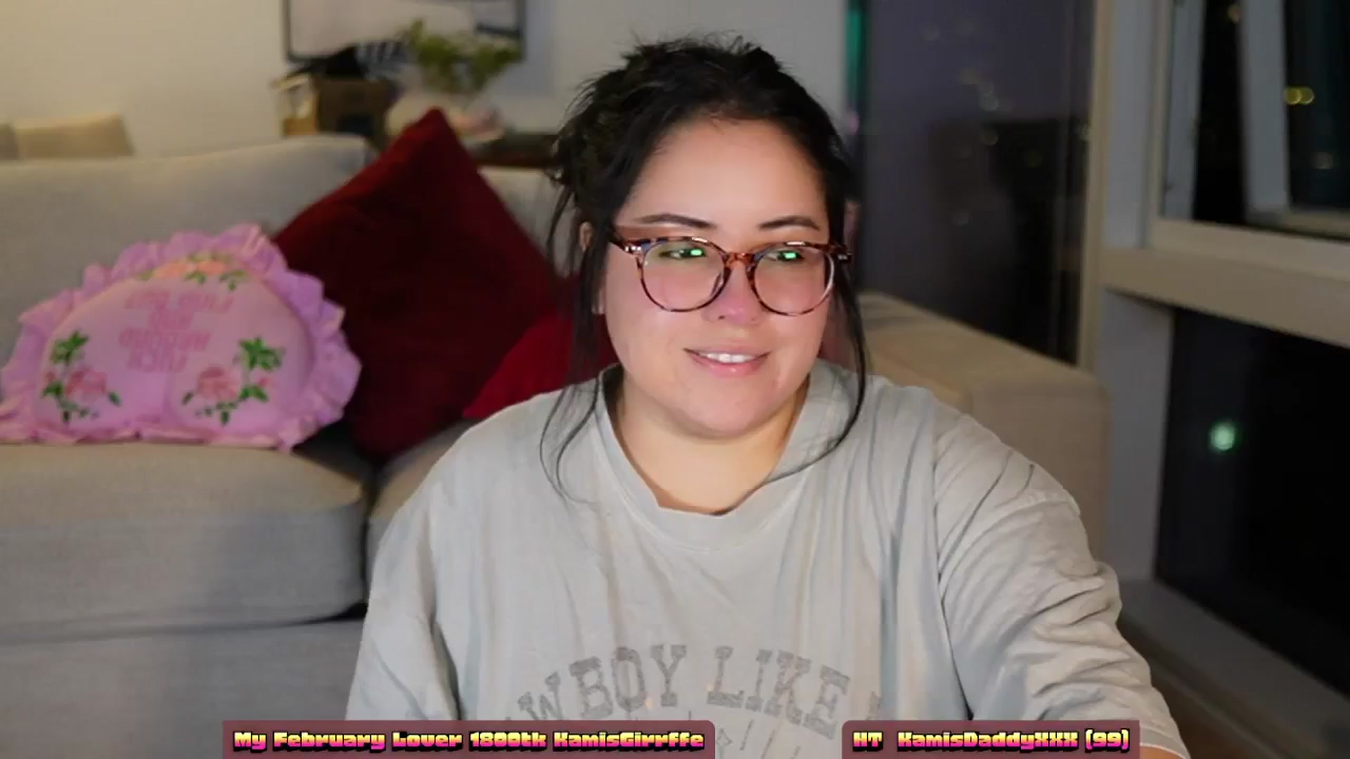 Gallery image thumbnail from Kamila__'s myfreecams stream on, 03/07/2024, 05:25 image 15 of 20