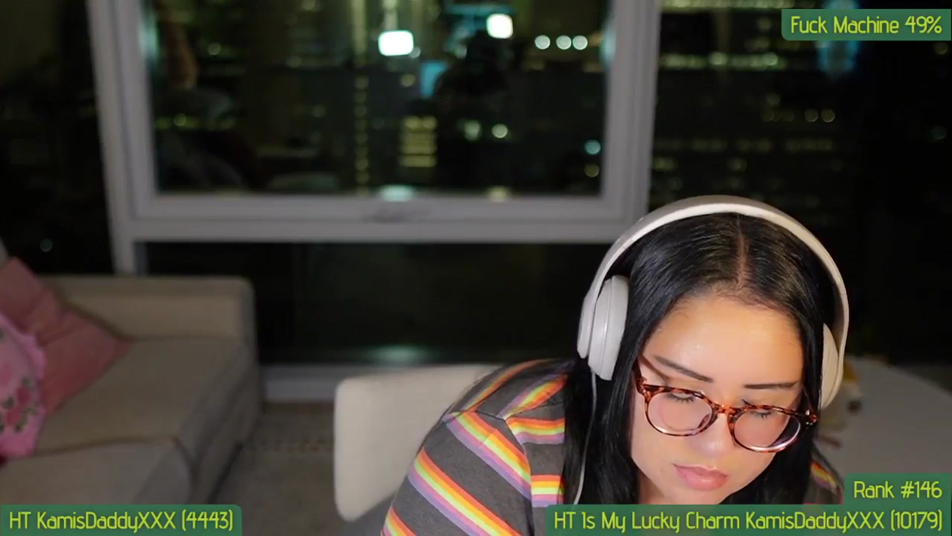 Gallery image thumbnail from Kamila__'s myfreecams stream on, 03/15/2024, 24:56 image 16 of 20