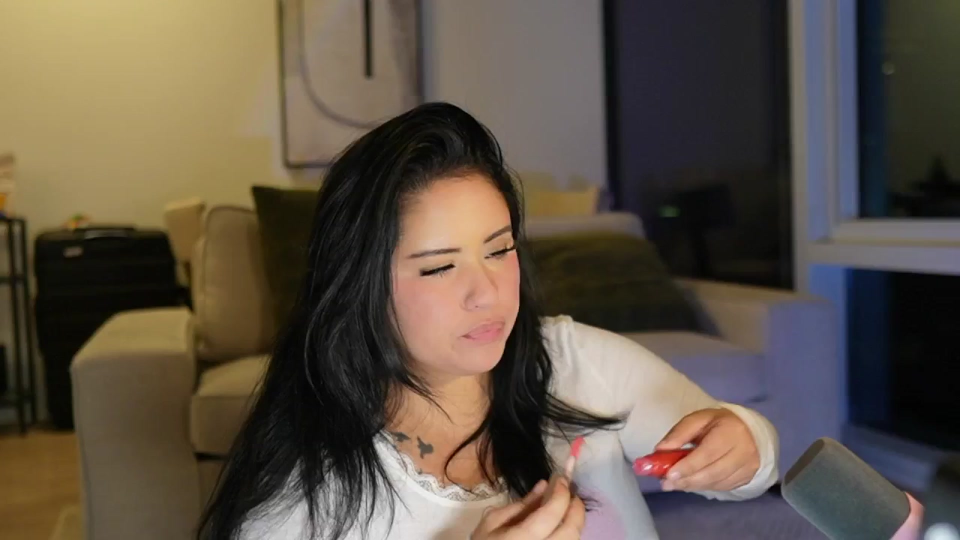 Gallery image thumbnail from Kamila__'s myfreecams stream on, 05/08/2024, 06:56 image 9 of 20