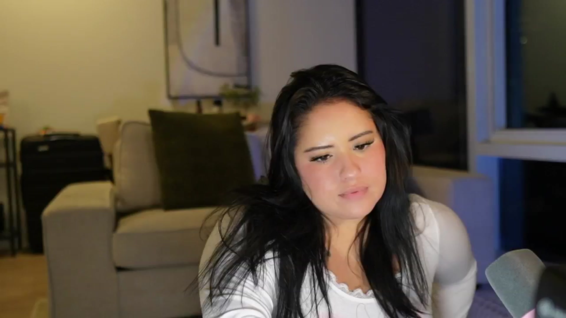 Gallery image thumbnail from Kamila__'s myfreecams stream on, 05/08/2024, 06:56 image 2 of 20