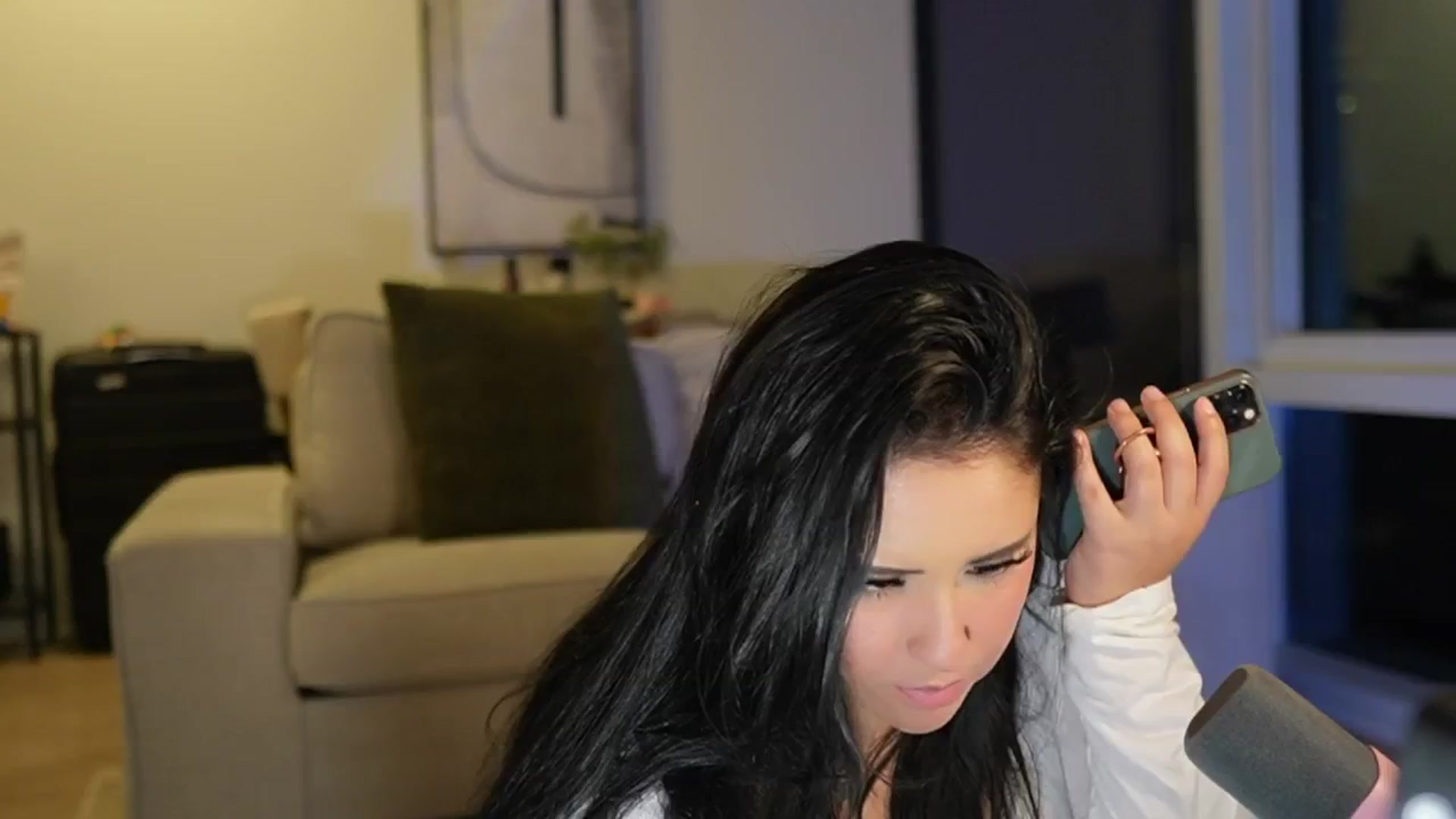 Gallery image thumbnail from Kamila__'s myfreecams stream on, 05/08/2024, 06:56 image 6 of 20