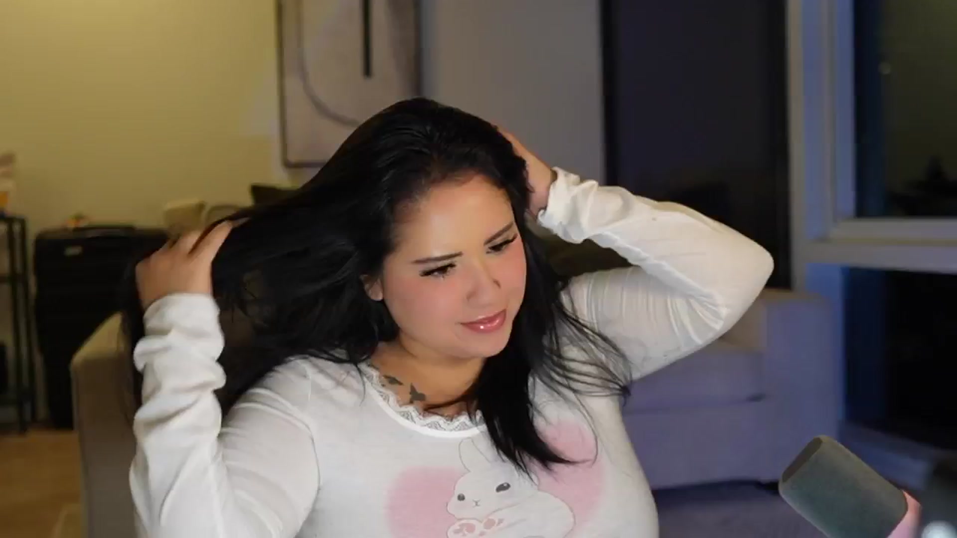 Gallery image thumbnail from Kamila__'s myfreecams stream on, 05/08/2024, 06:56 image 10 of 20
