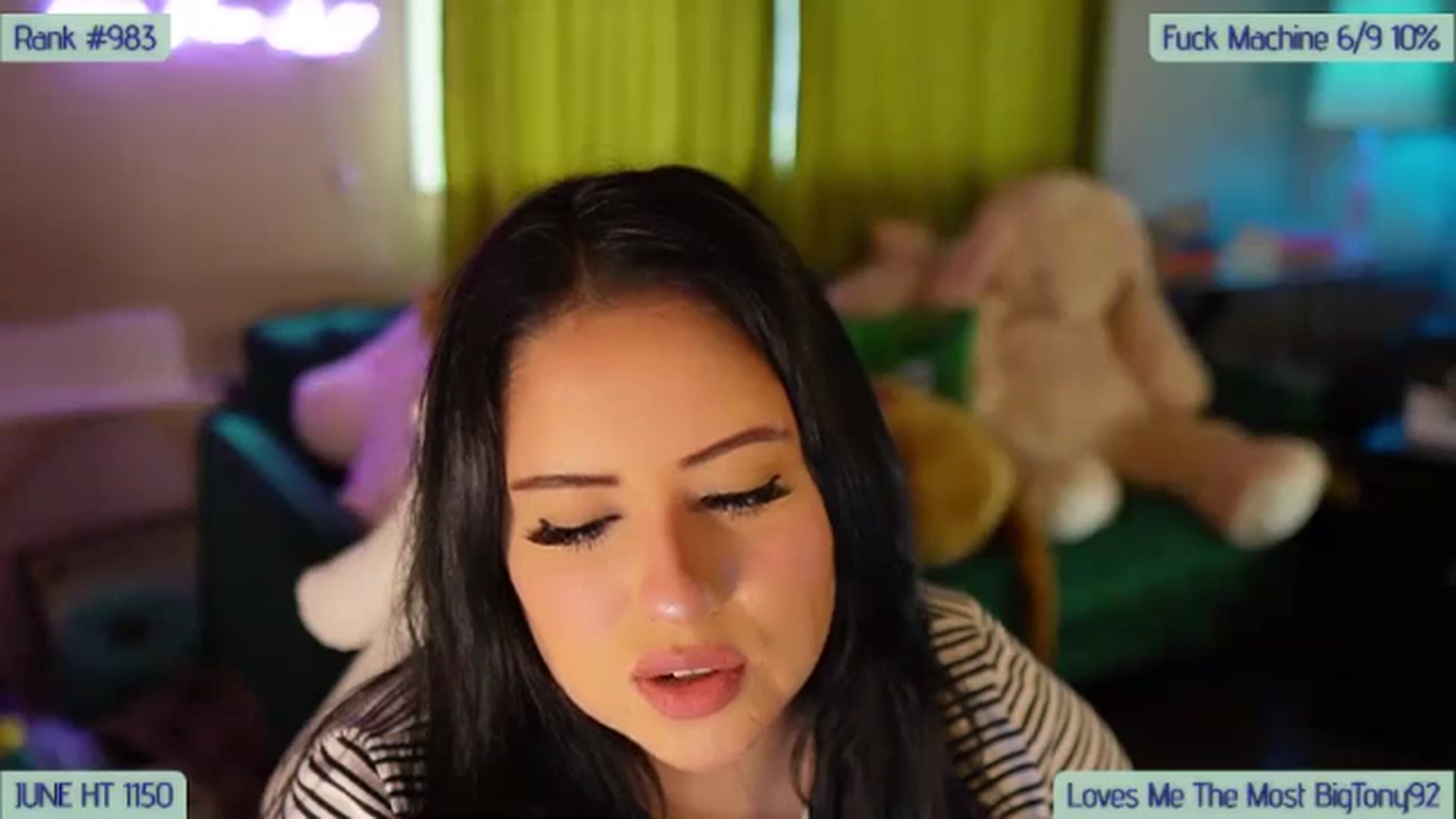 Gallery image thumbnail from Kamila__'s myfreecams stream on, 06/03/2024, 21:04 image 12 of 20