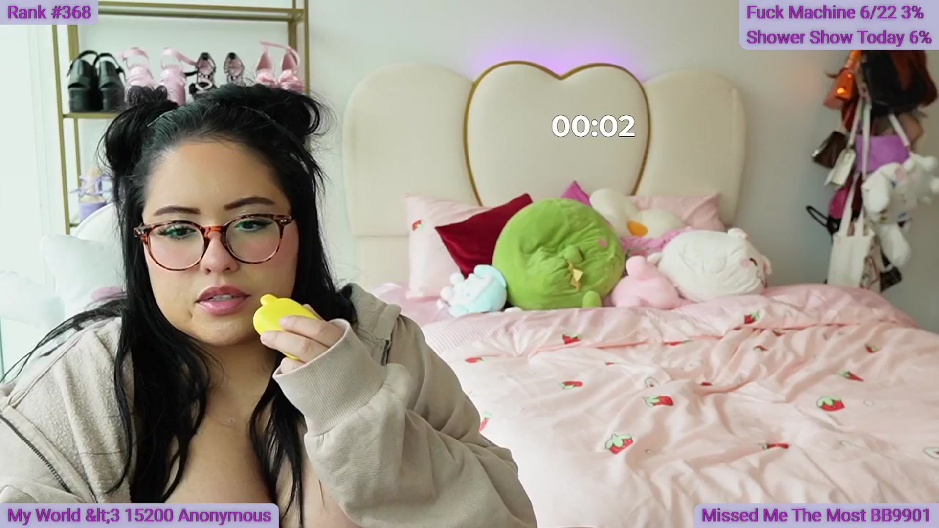 Gallery image thumbnail from Kamila__'s myfreecams stream on, 06/15/2024, 19:05 image 18 of 20