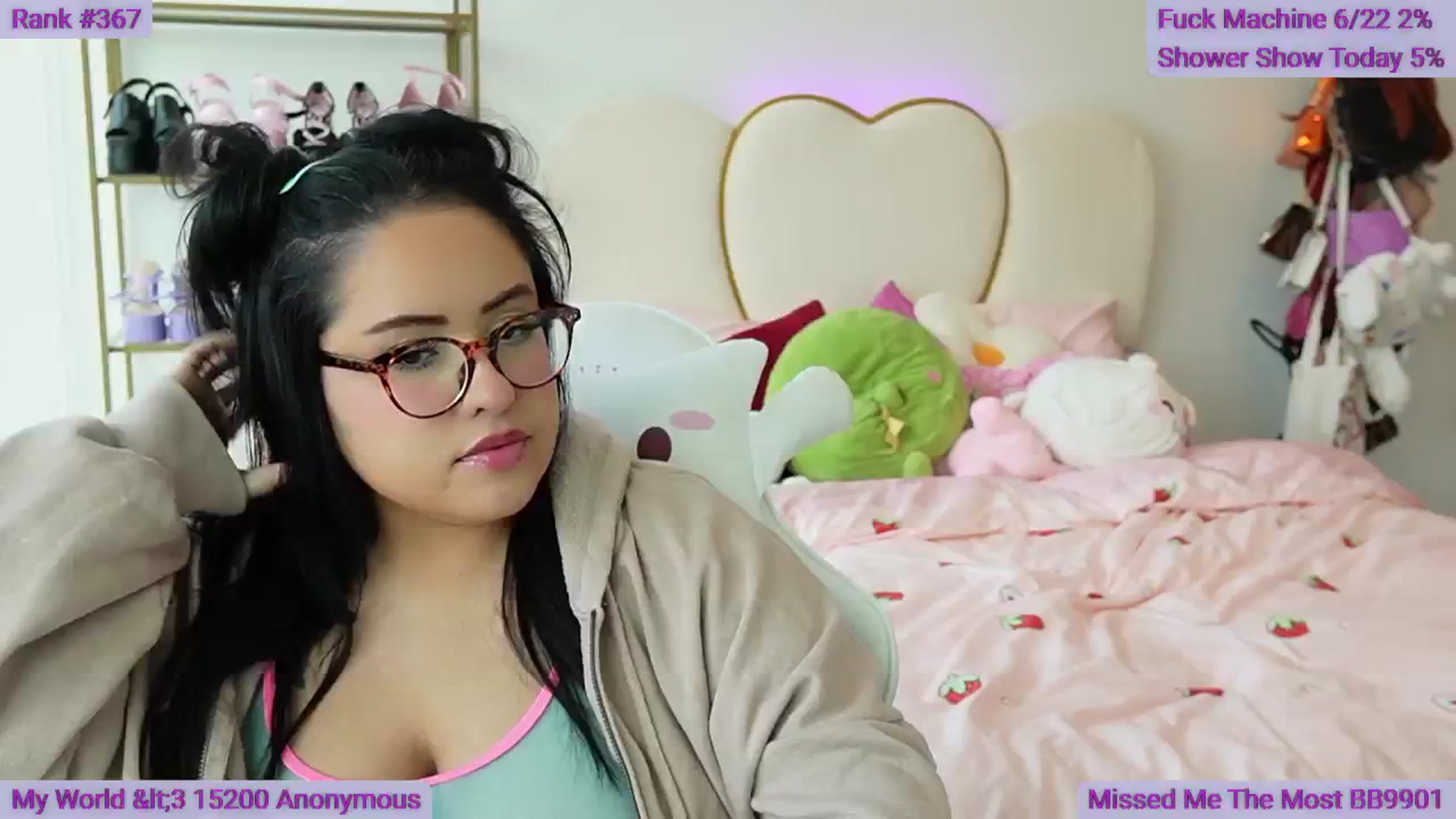 Gallery image thumbnail from Kamila__'s myfreecams stream on, 06/15/2024, 19:05 image 6 of 20