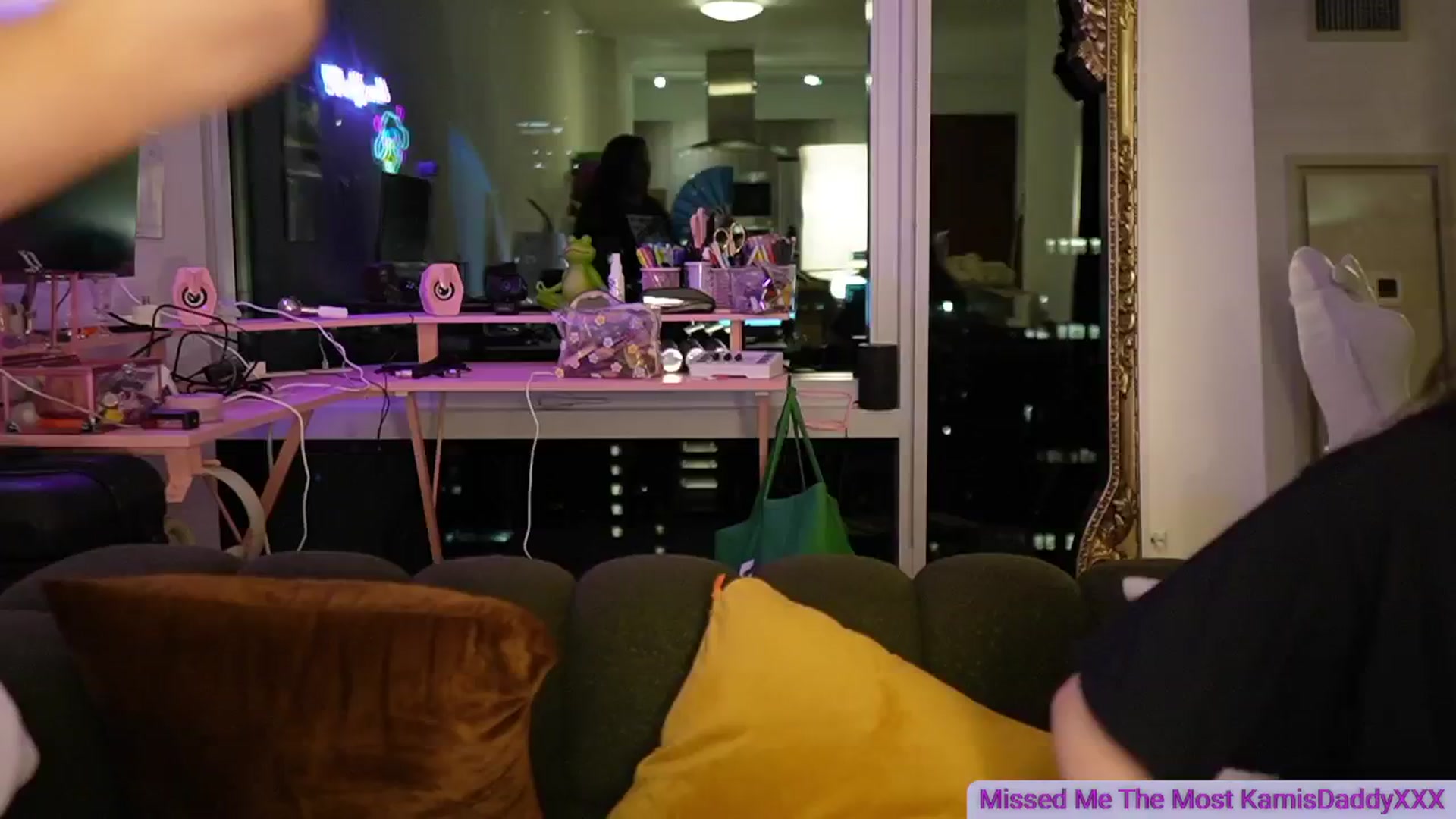 Gallery image thumbnail from Kamila__'s myfreecams stream on, 07/06/2024, 10:18 image 9 of 20