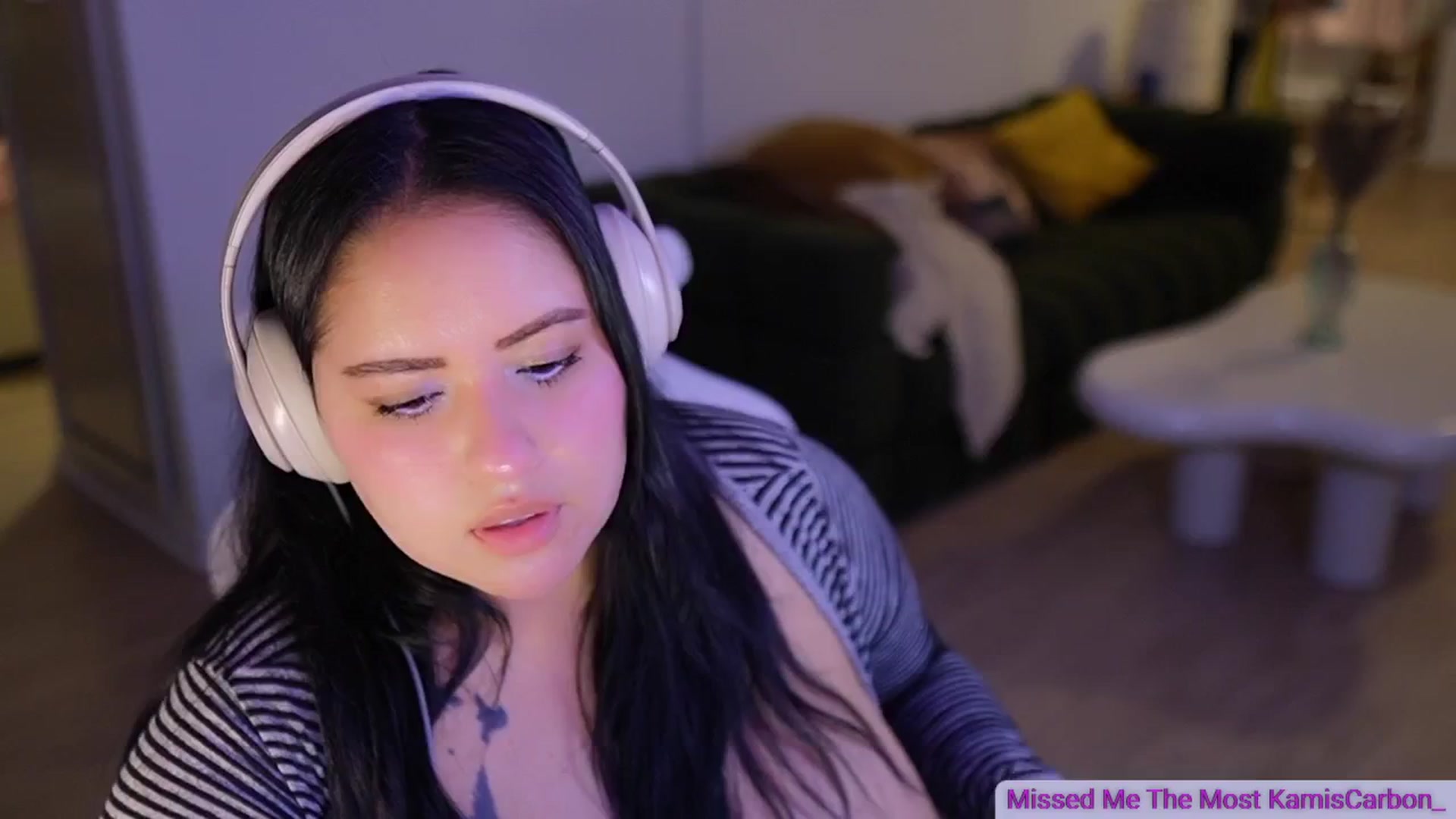 Gallery image thumbnail from Kamila__'s myfreecams stream on, 07/11/2024, 07:32 image 9 of 20