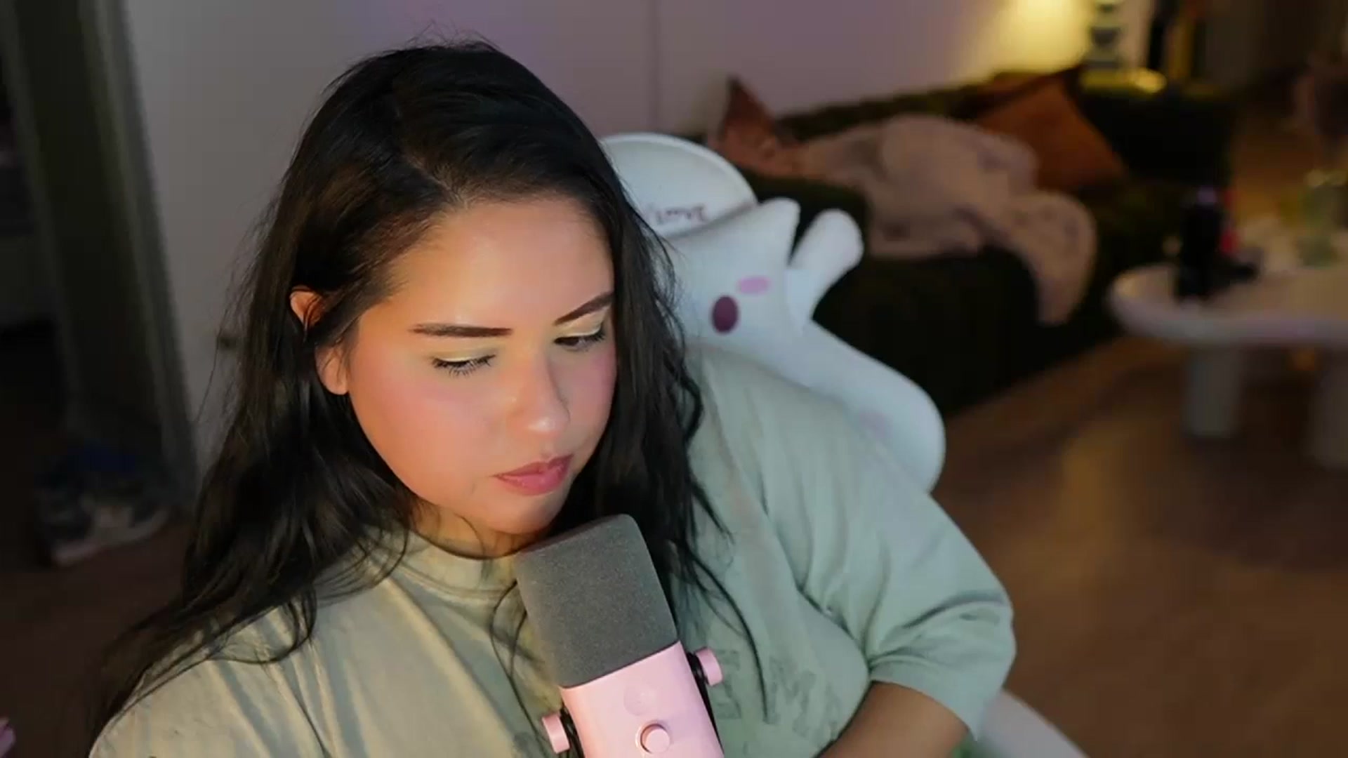 Gallery image thumbnail from Kamila__'s myfreecams stream on, 07/21/2024, 05:48 image 9 of 20