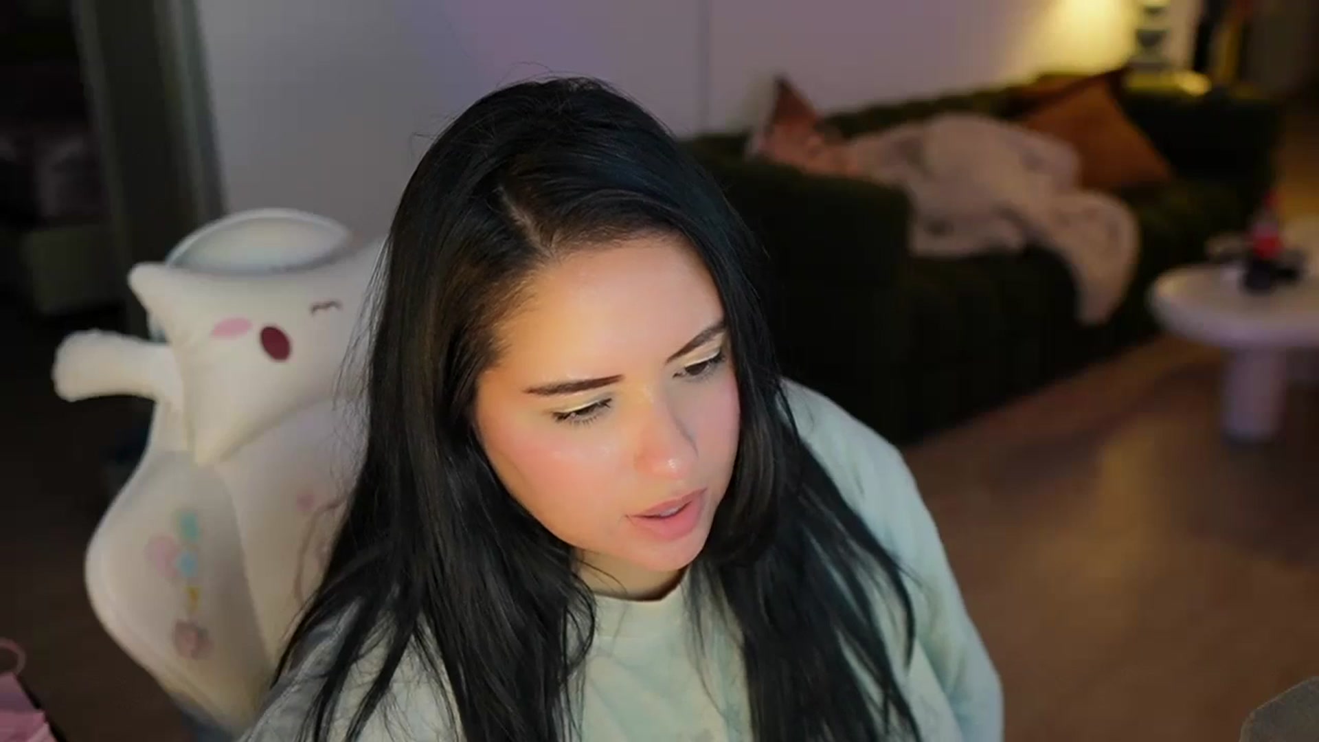 Gallery image thumbnail from Kamila__'s myfreecams stream on, 07/21/2024, 07:41 image 17 of 20