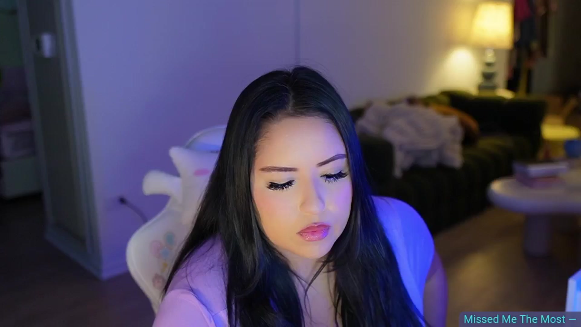 Gallery image thumbnail from Kamila__'s myfreecams stream on, 08/15/2024, 01:53 image 11 of 20