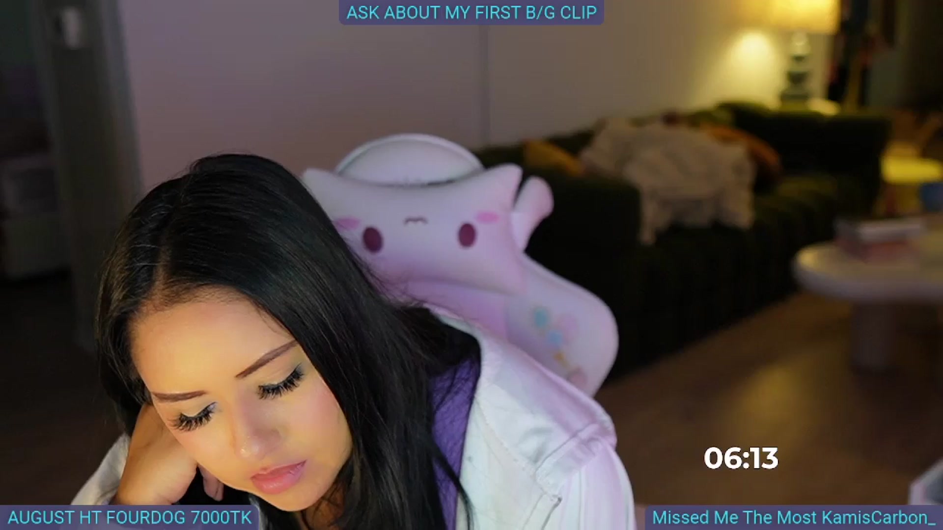 Gallery image thumbnail from Kamila__'s myfreecams stream on, 08/15/2024, 04:22 image 17 of 20