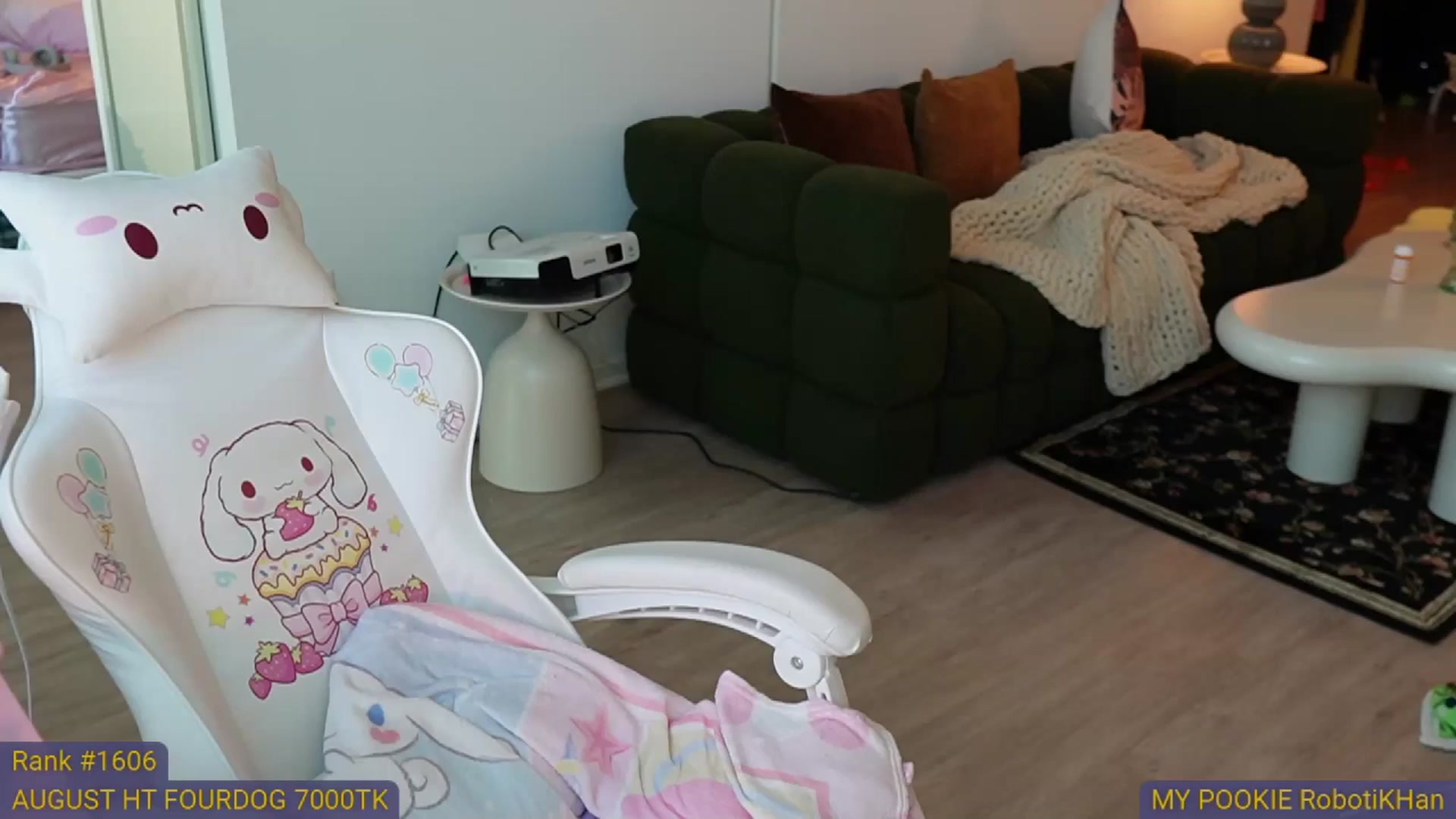 Gallery image thumbnail from Kamila__'s myfreecams stream on, 08/23/2024, 13:38 image 10 of 20