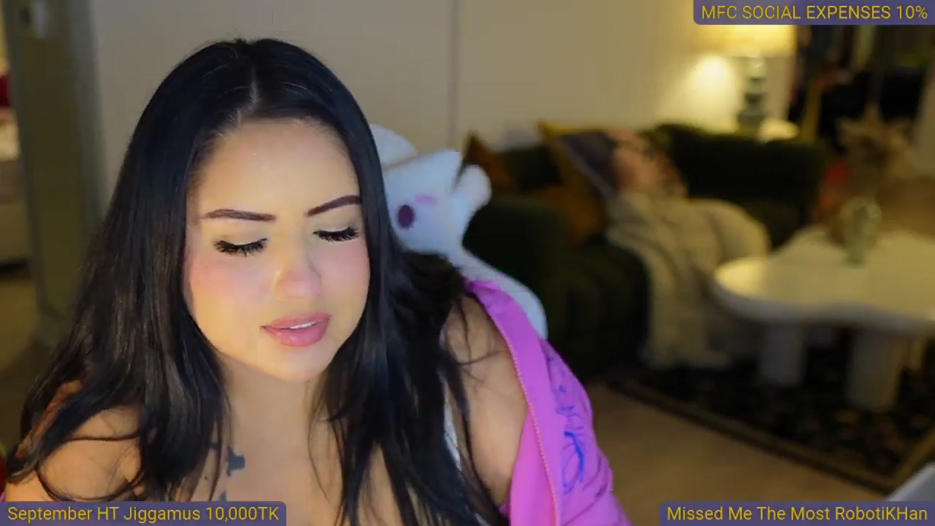 Gallery image thumbnail from Kamila__'s myfreecams stream on, 09/17/2024, 05:20 image 14 of 20