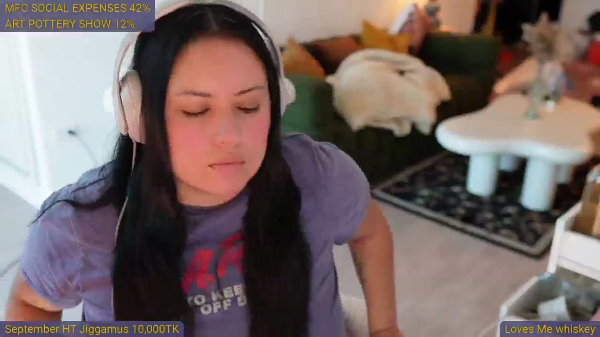 Gallery image thumbnail from Kamila__'s myfreecams stream on, 09/21/2024, 24:21 image 7 of 20