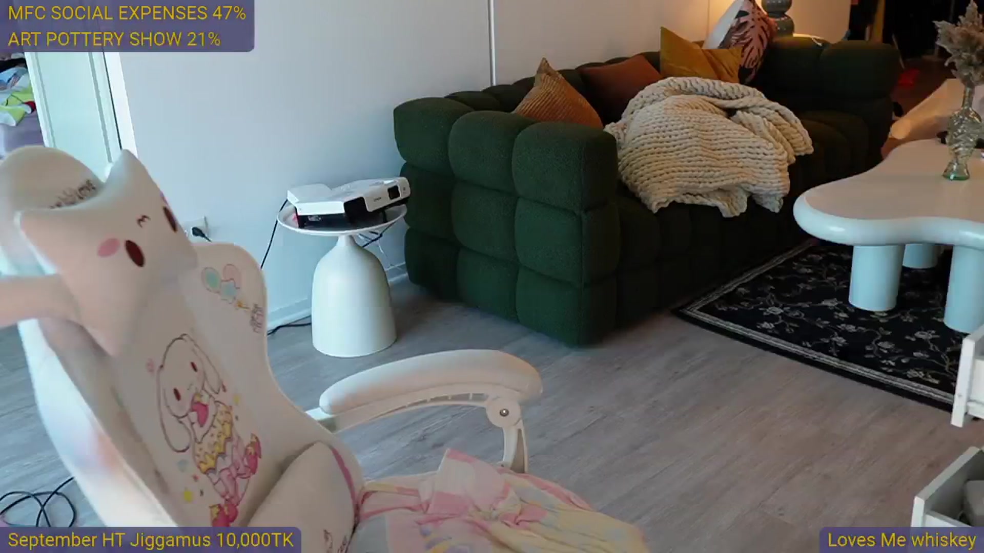 Gallery image thumbnail from Kamila__'s myfreecams stream on, 09/21/2024, 24:21 image 13 of 20