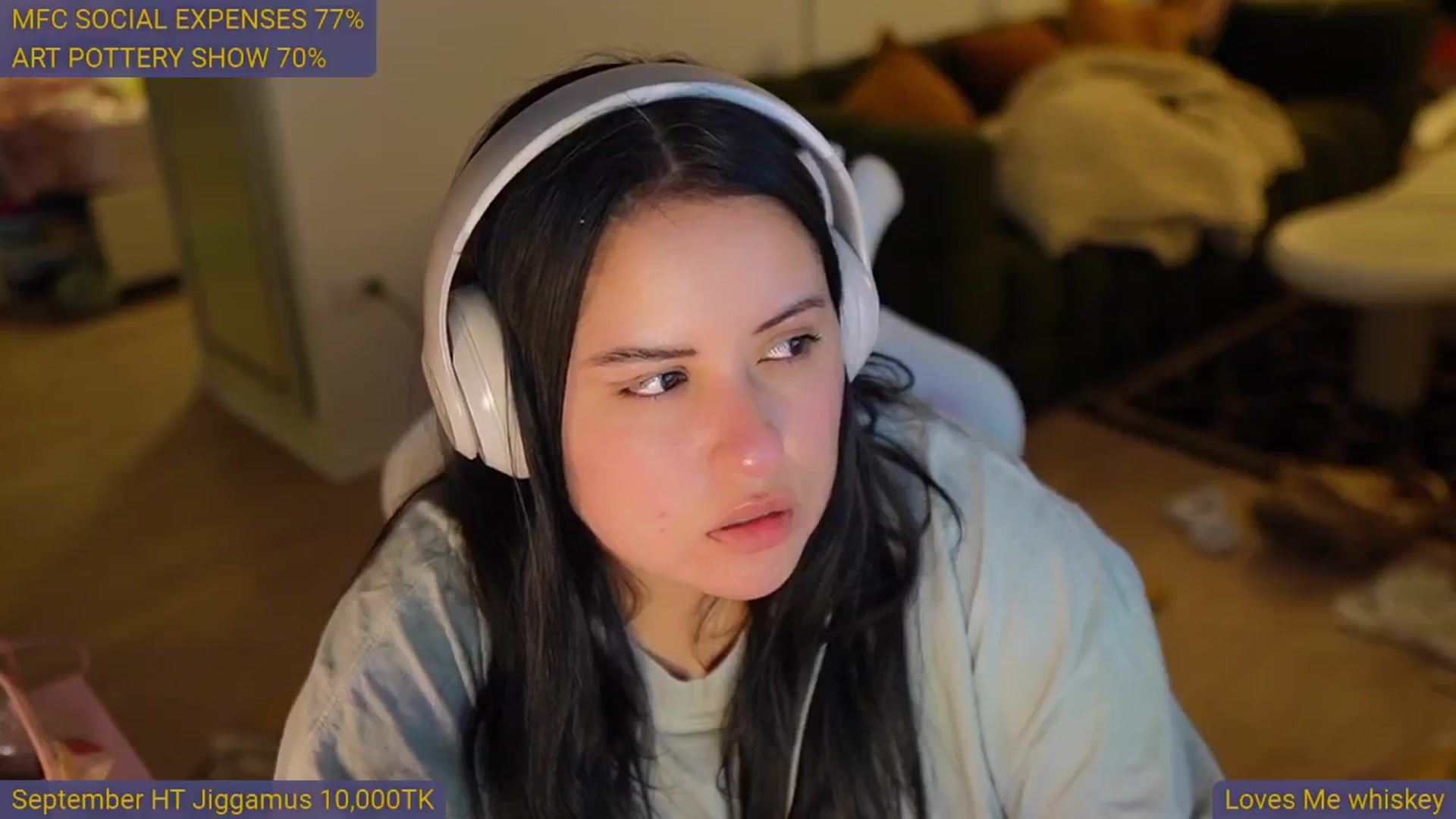 Gallery image thumbnail from Kamila__'s myfreecams stream on, 09/21/2024, 06:27 image 17 of 20