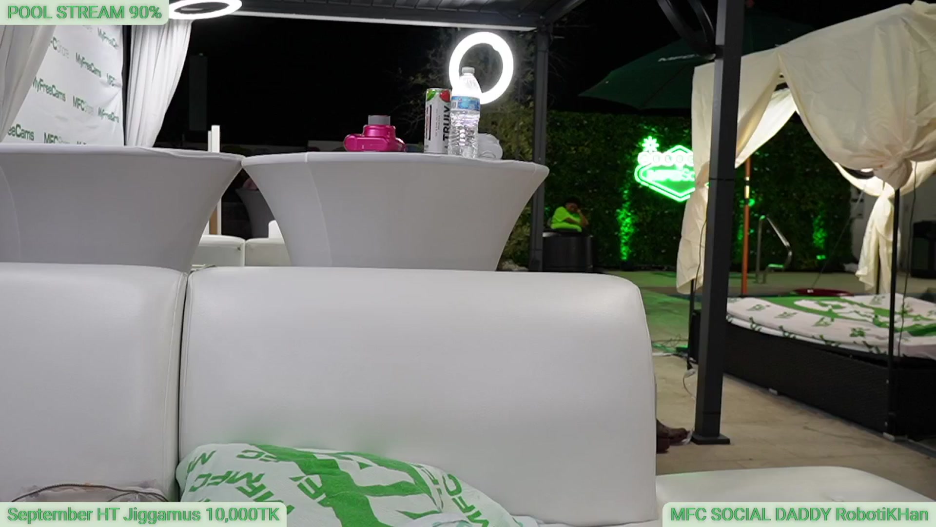 Gallery image thumbnail from Kamila__'s myfreecams stream on, 09/26/2024, 12:15 image 16 of 20