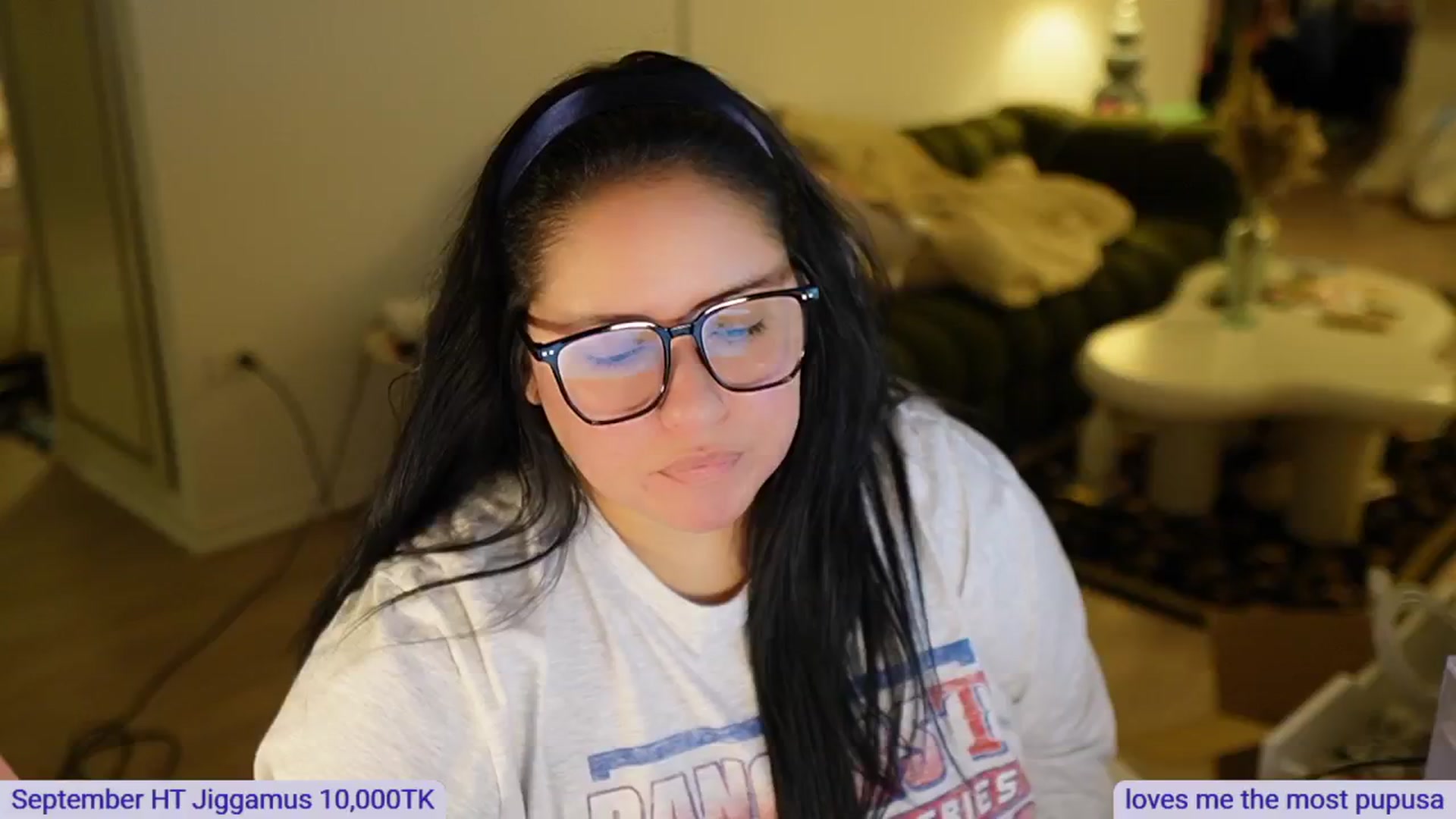 Gallery image thumbnail from Kamila__'s myfreecams stream on, 09/28/2024, 06:33 image 11 of 20
