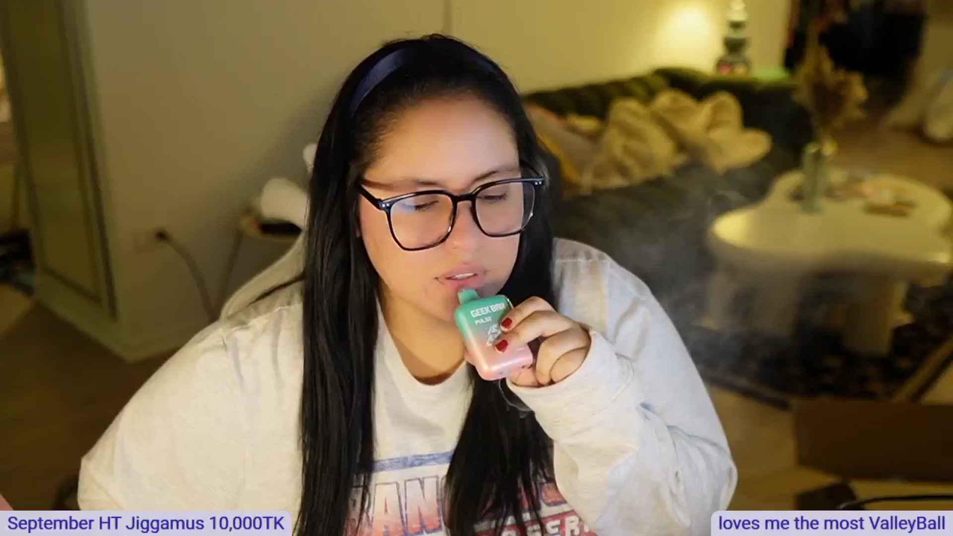Gallery image thumbnail from Kamila__'s myfreecams stream on, 09/28/2024, 08:31 image 13 of 20