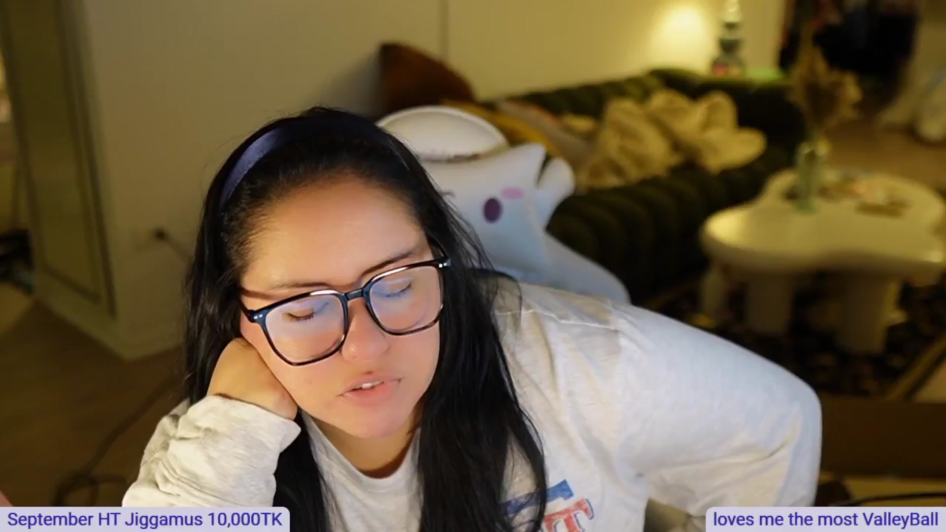 Gallery image thumbnail from Kamila__'s myfreecams stream on, 09/28/2024, 08:31 image 6 of 20