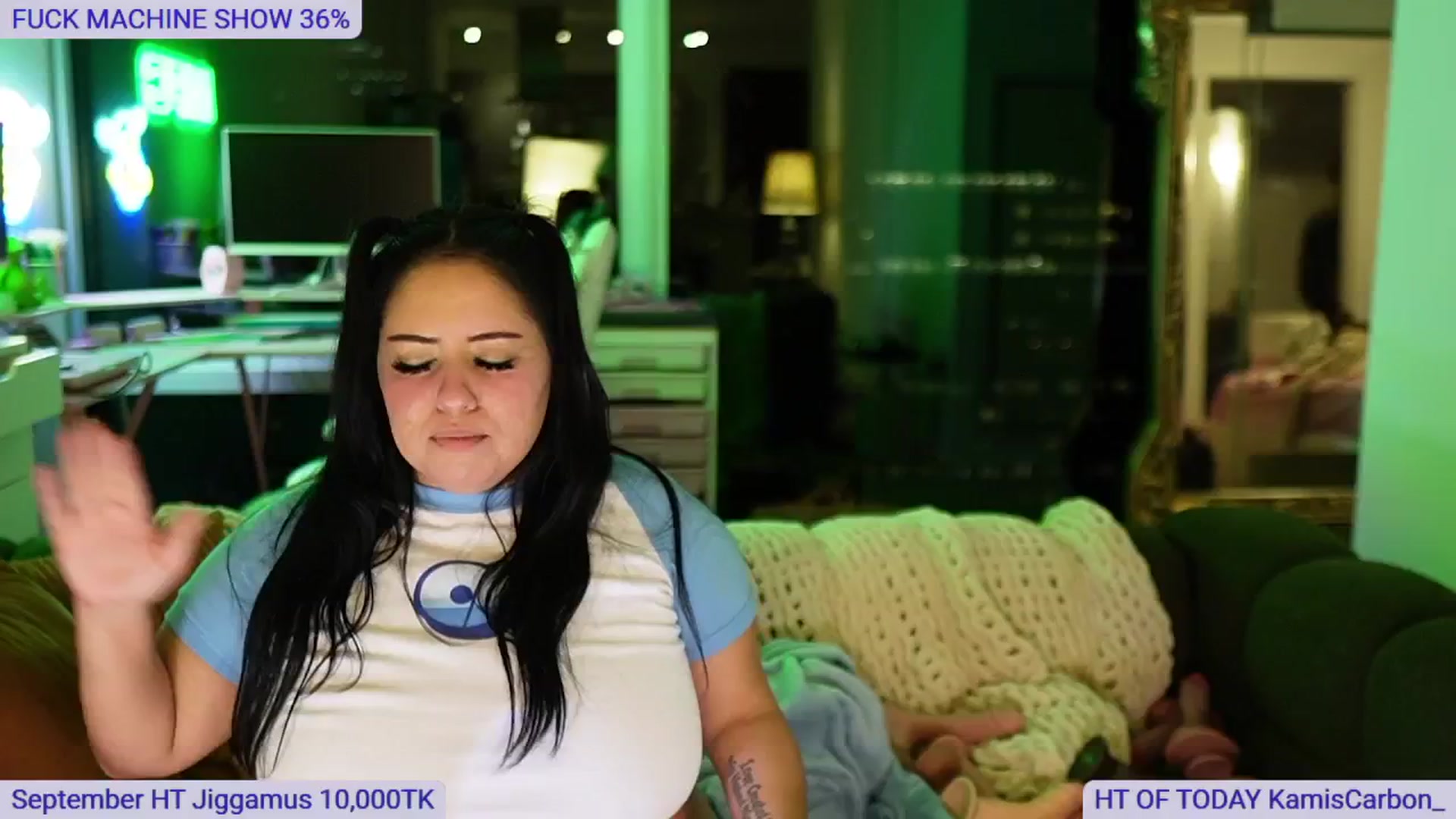 Gallery image thumbnail from Kamila__'s myfreecams stream on, 09/29/2024, 13:14 image 8 of 20