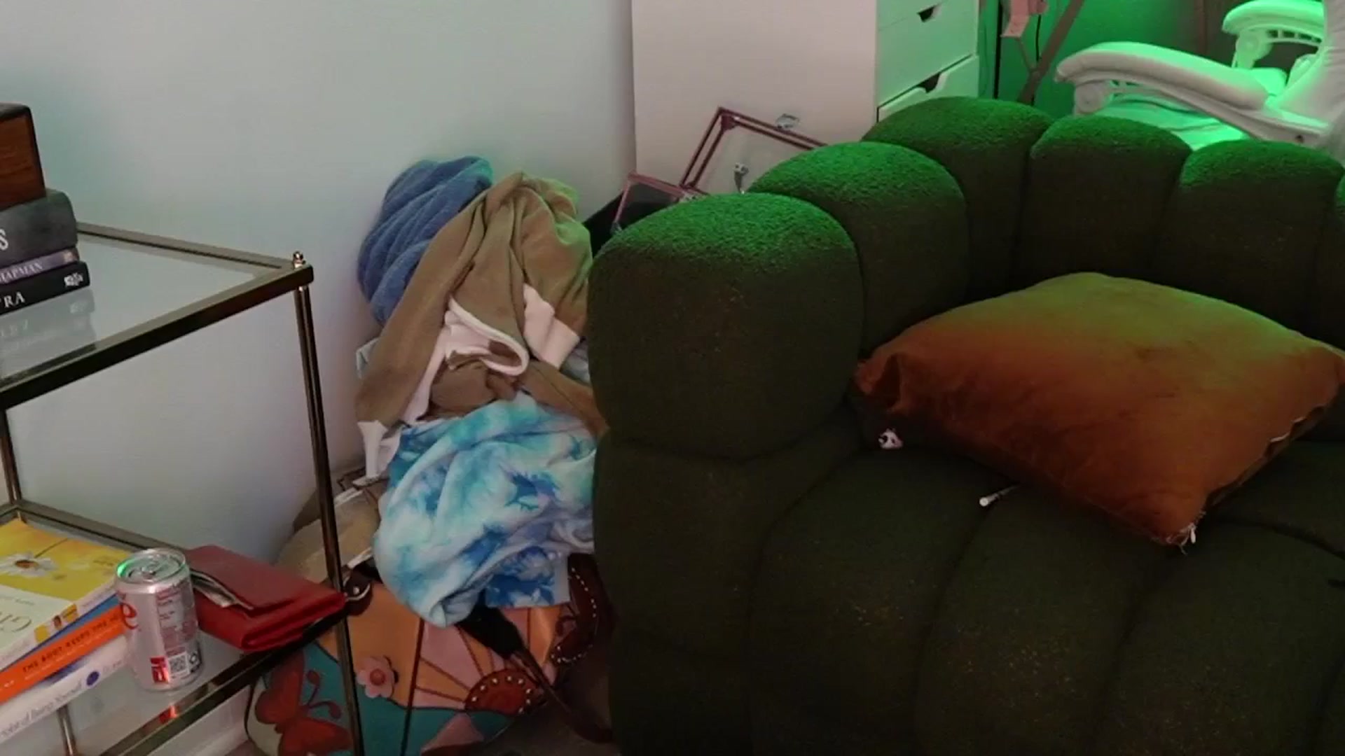 Gallery image thumbnail from Kamila__'s myfreecams stream on, 10/05/2024, 11:17 image 16 of 20