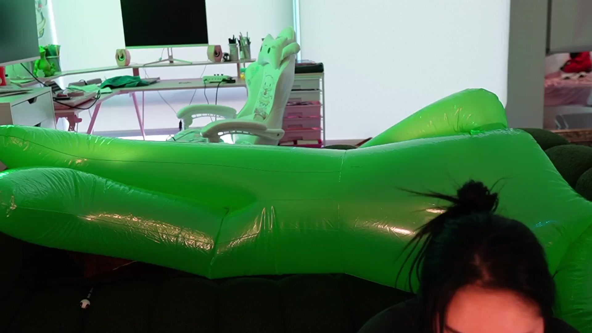 Gallery image thumbnail from Kamila__'s myfreecams stream on, 10/05/2024, 17:42 image 9 of 20