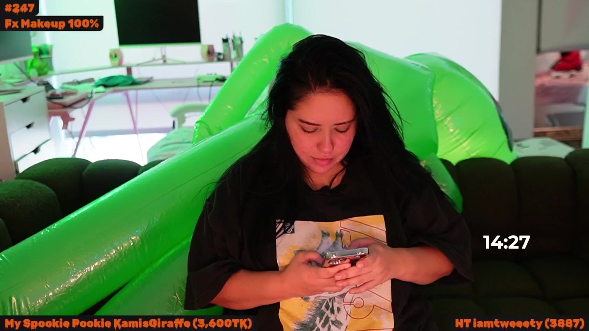 Gallery image thumbnail from Kamila__'s myfreecams stream on, 10/05/2024, 19:17 image 19 of 20