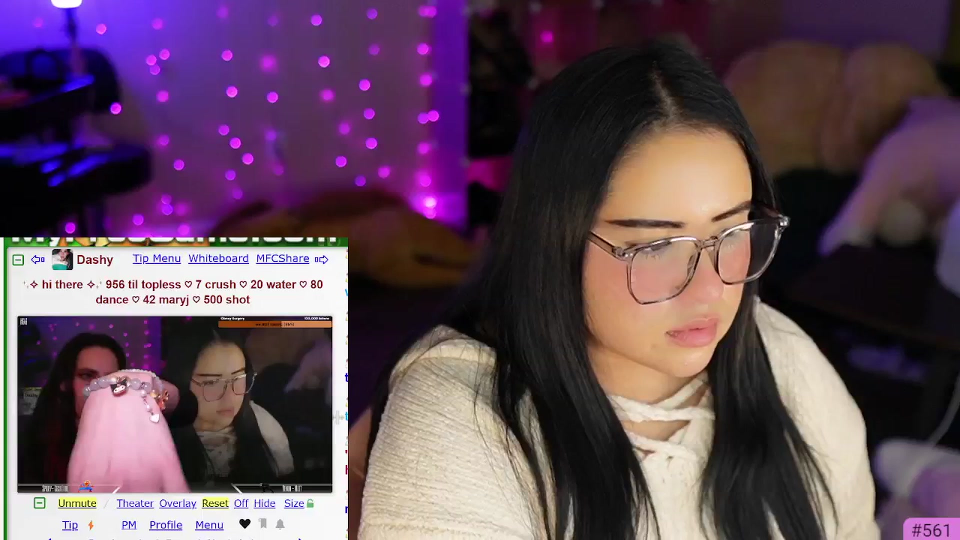 Gallery image thumbnail from Kamila__'s myfreecams stream on, 11/10/2024, 10:12 image 1 of 20