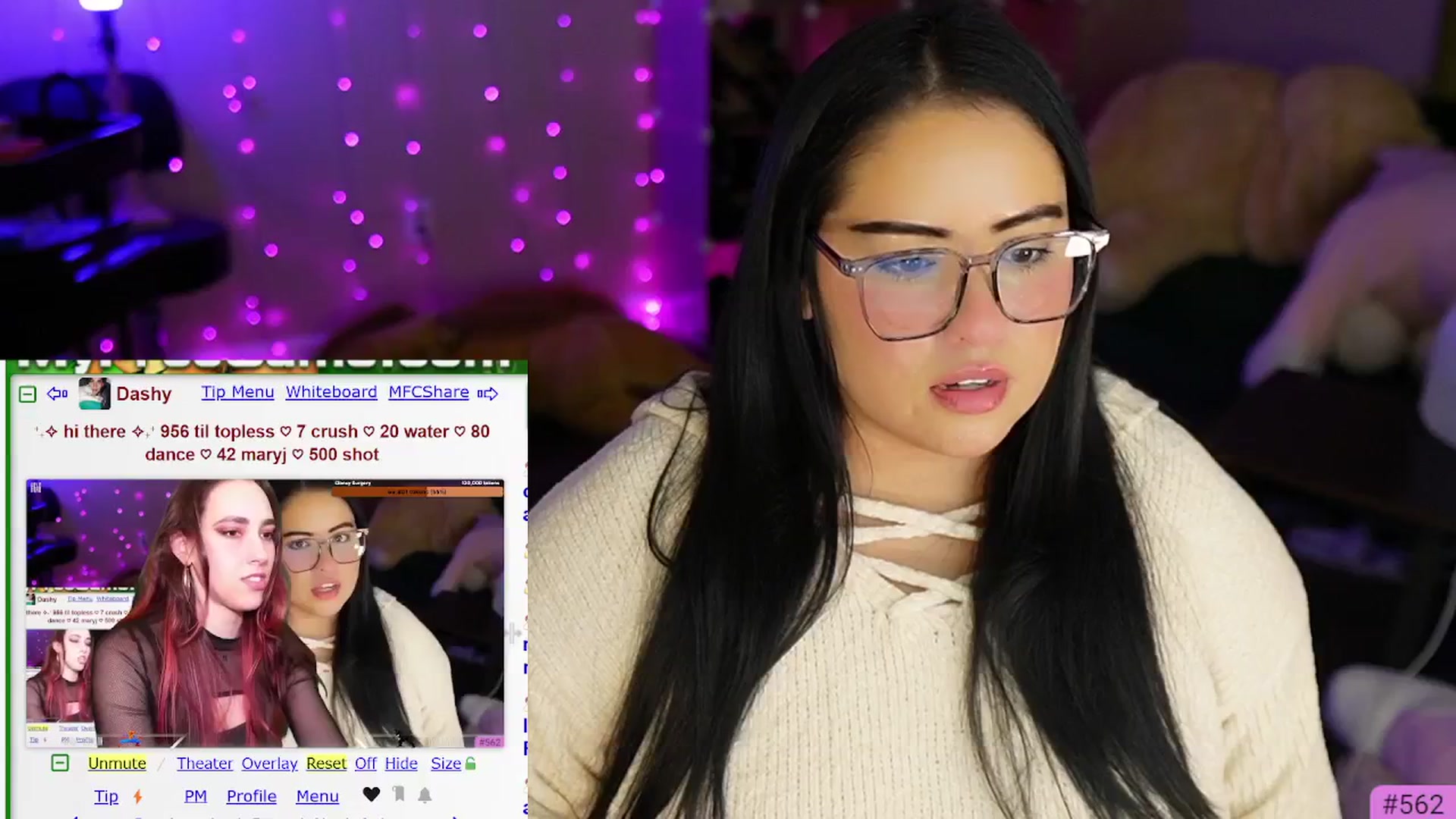 Gallery image thumbnail from Kamila__'s myfreecams stream on, 11/10/2024, 10:12 image 4 of 20