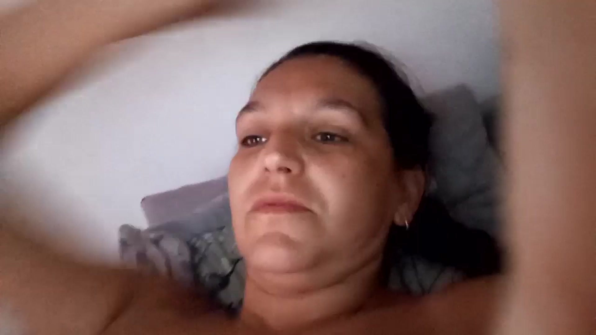 Gallery image thumbnail from KamillaStar's myfreecams stream on, 08/27/2024, 07:47 image 18 of 20