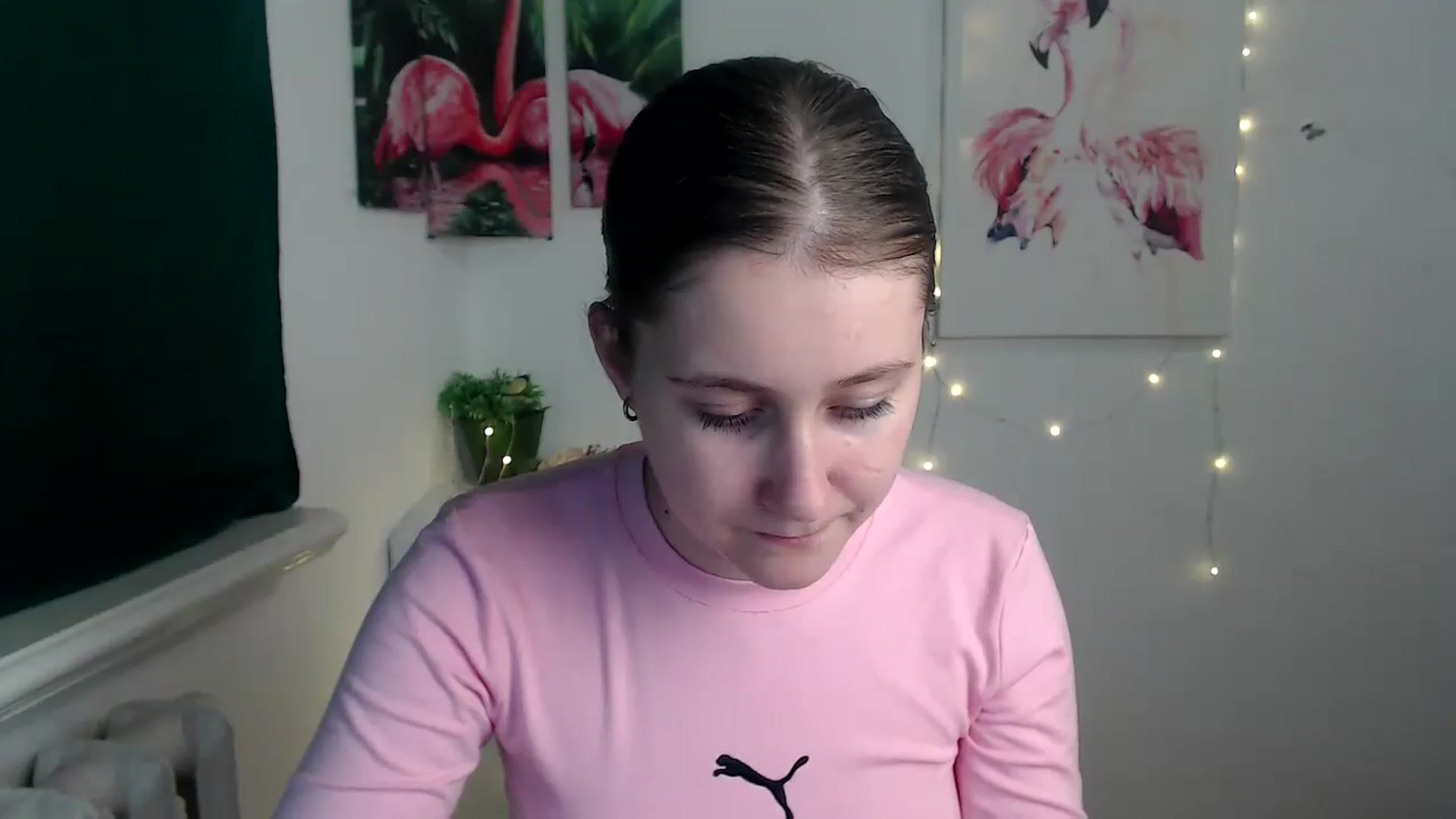 Gallery image thumbnail from Kamilochkaaa_'s myfreecams stream on, 11/18/2025, 15:39 image 17 of 20