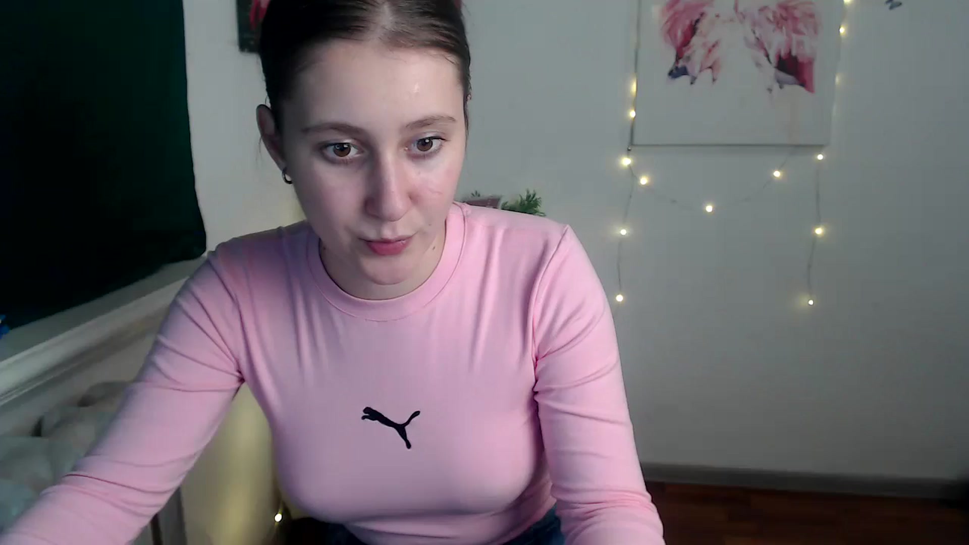 Gallery image thumbnail from Kamilochkaaa_'s myfreecams stream on, 11/18/2025, 17:55 image 12 of 20