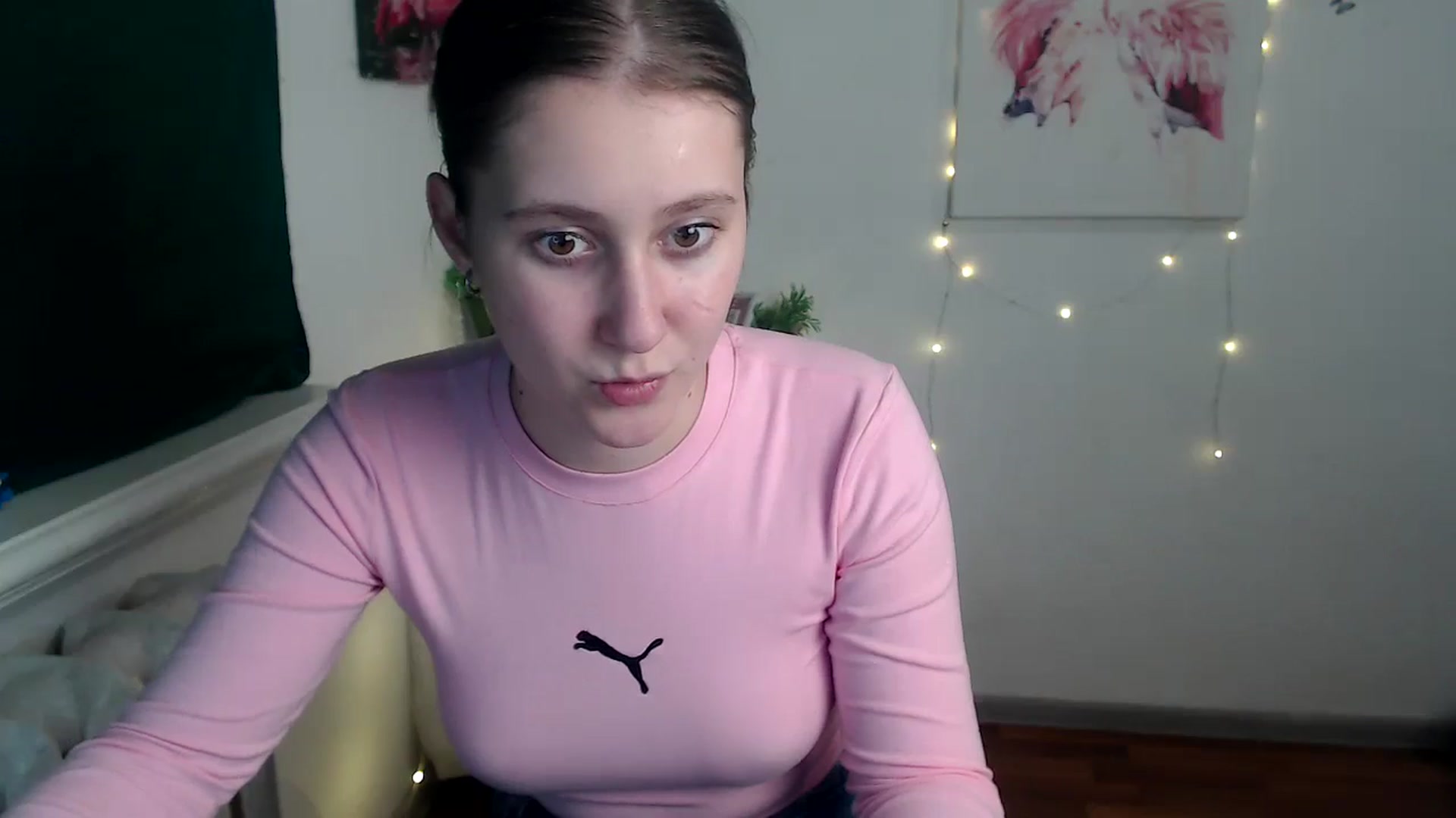 Gallery image thumbnail from Kamilochkaaa_'s myfreecams stream on, 11/18/2025, 17:55 image 15 of 20