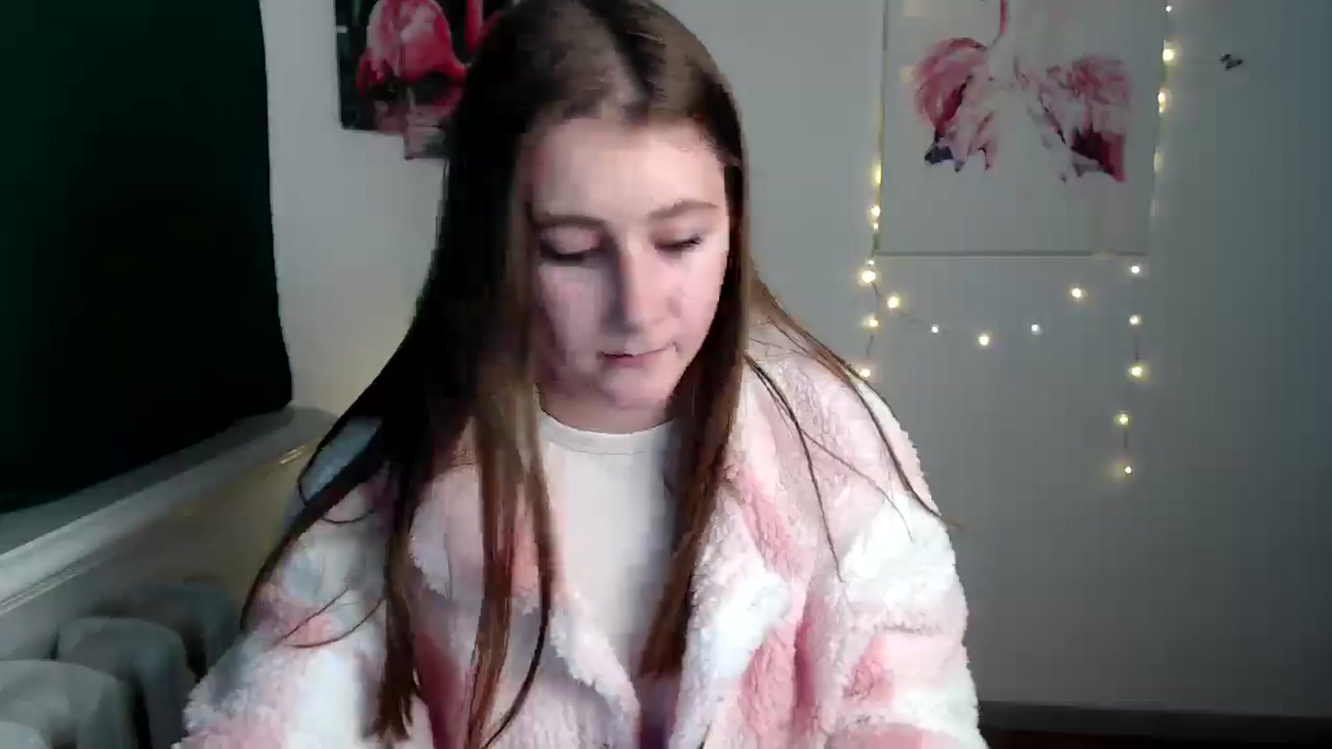 Gallery image thumbnail from Kamilochkaaa_'s myfreecams stream on, 11/20/2025, 13:49 image 14 of 20