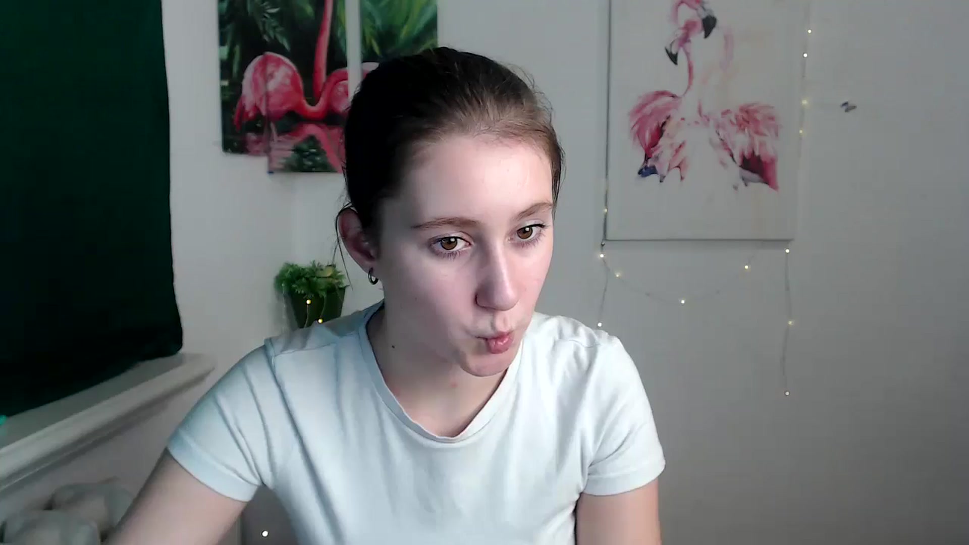 Gallery image thumbnail from Kamilochkaaa_'s myfreecams stream on, 11/21/2025, 14:57 image 3 of 20