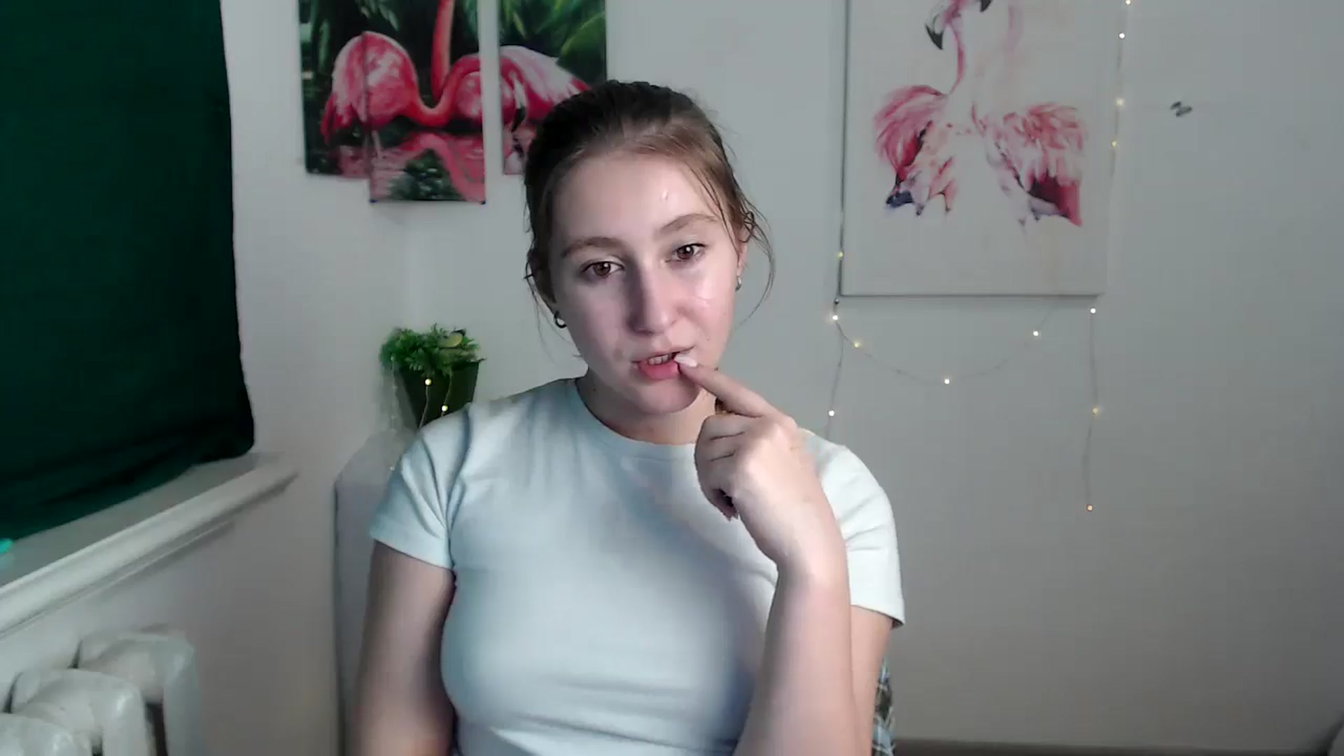 Gallery image thumbnail from Kamilochkaaa_'s myfreecams stream on, 11/21/2025, 14:57 image 16 of 20